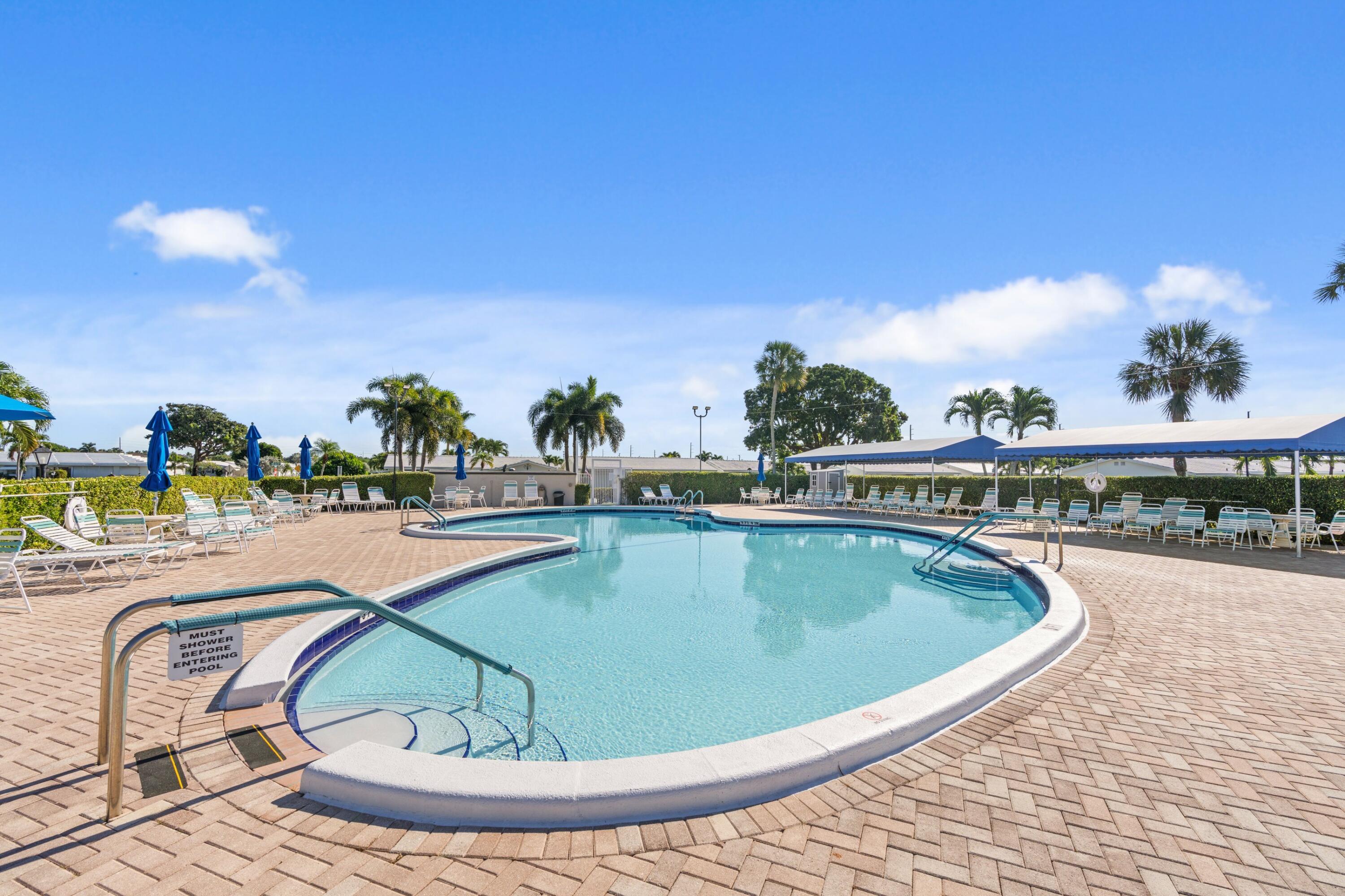 PALM BEACH LEISUREVILLE SEC 9 - Residential
