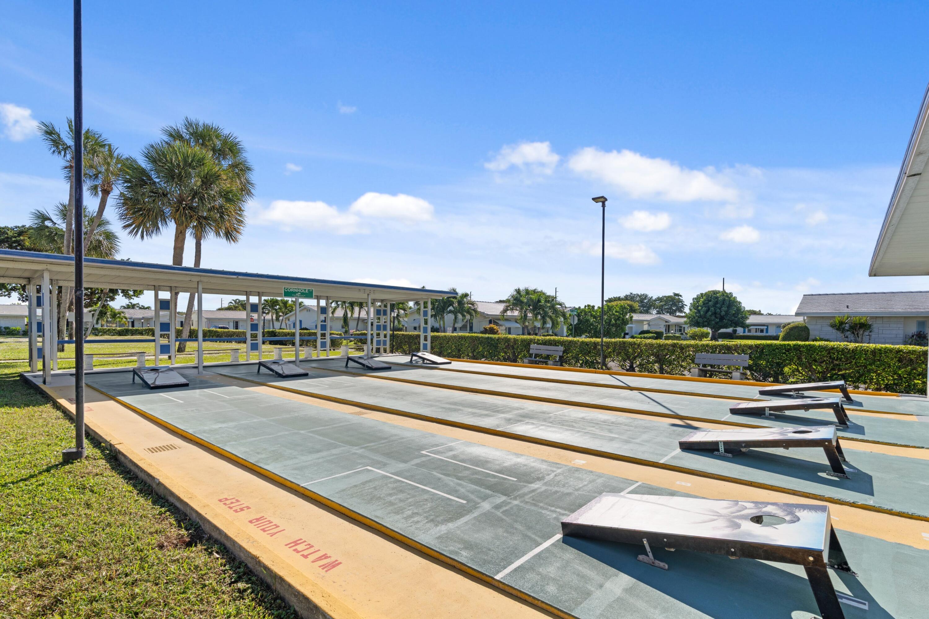 PALM BEACH LEISUREVILLE SEC 9 - Residential