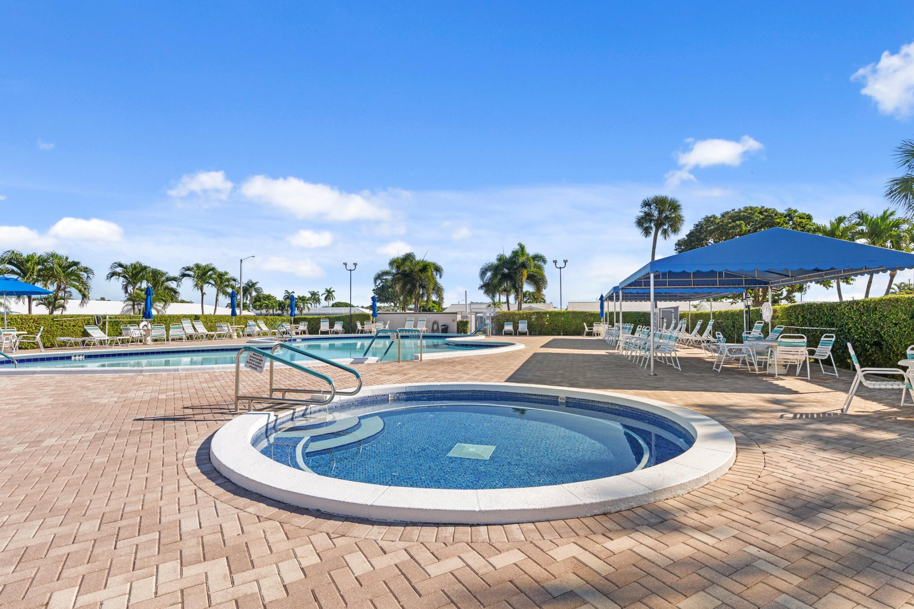 PALM BEACH LEISUREVILLE SEC 9 - Residential