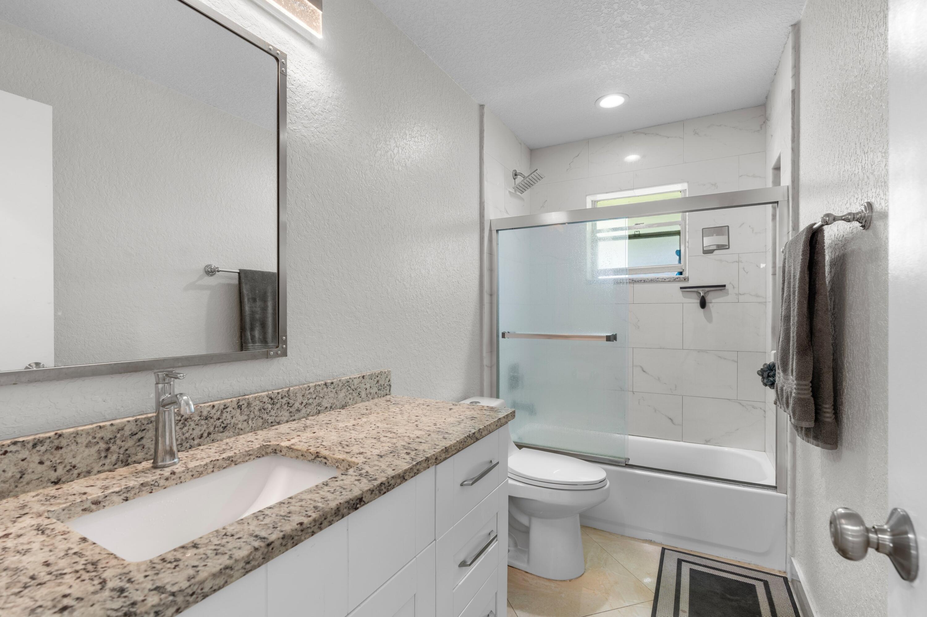 PALM BEACH LEISUREVILLE SEC 9 - Residential