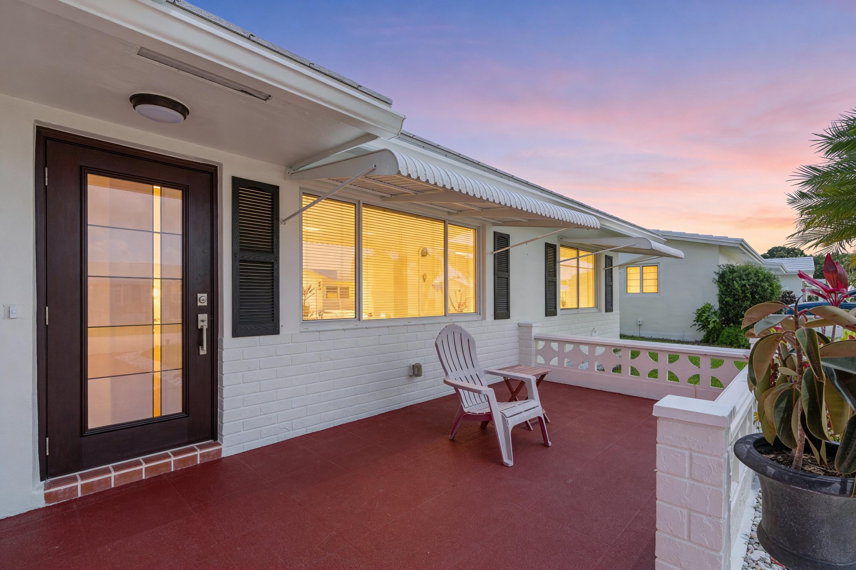 View photos, virtual tours, details... 1701 SW 8th Avenue