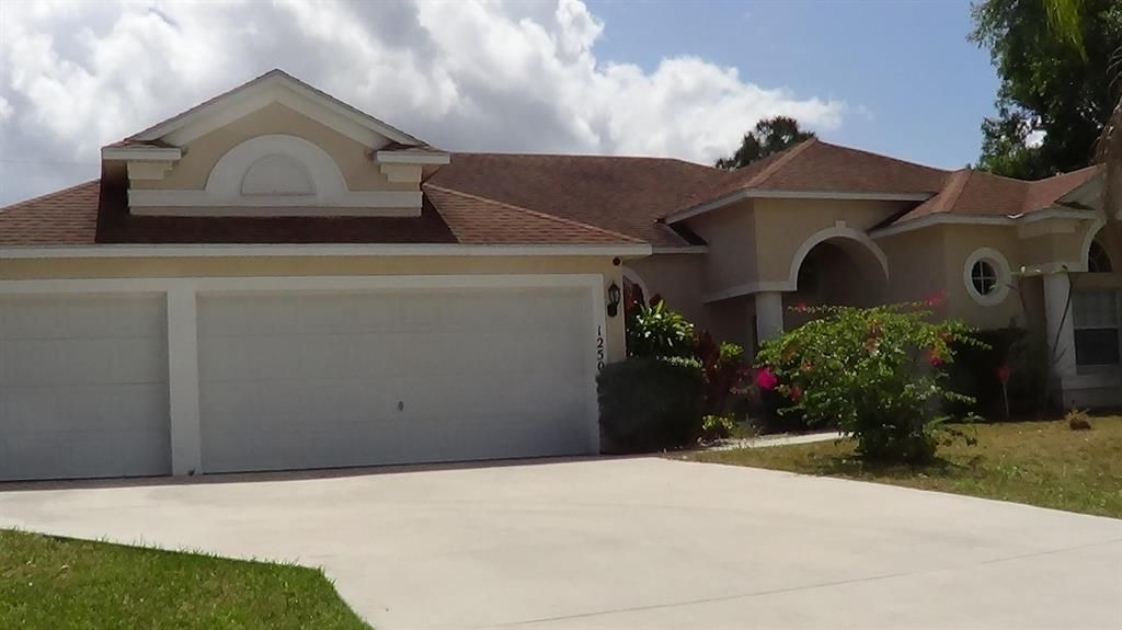 Photo of 1250 SW Century Avenue, Port Saint Lucie, FL 34953 (MLS # R10664024)