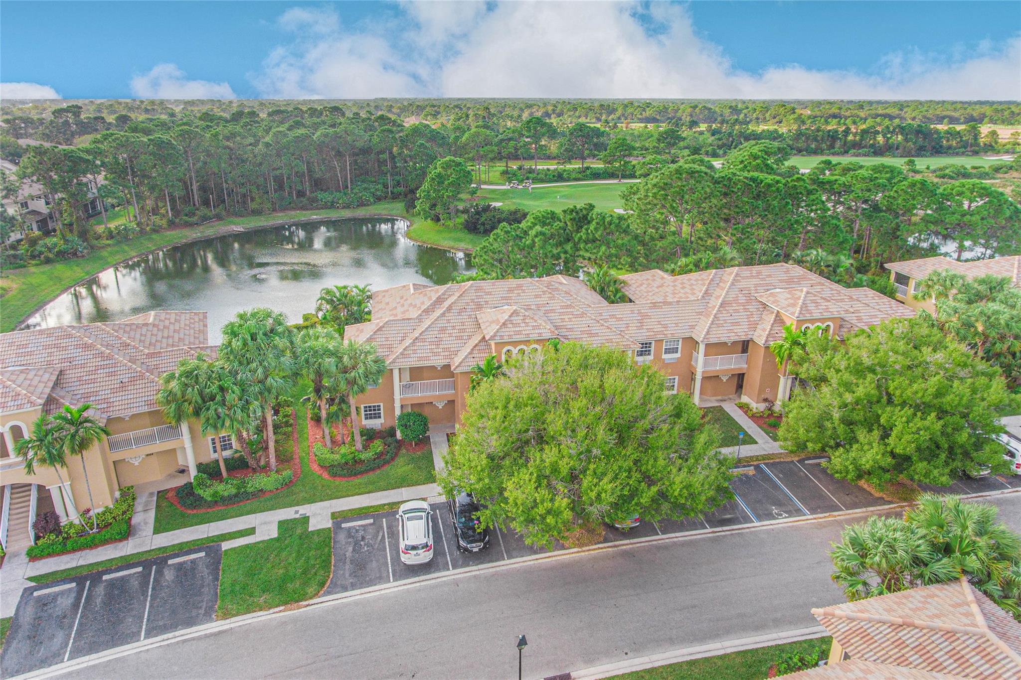 Stylish, updated condo with 2.5 gorgeous bathrooms. Enjoy the serene water view after a days work. Perfect for investors. Castle Pines is certified for short term rentals. Located just outside the PGA Village and 1.5 miles to the stadium. This unit has two separate entrances with double doors in between. You can rent one side separately, or both together. The condo comes with the island club membership. Washer and dryer comes with the unit