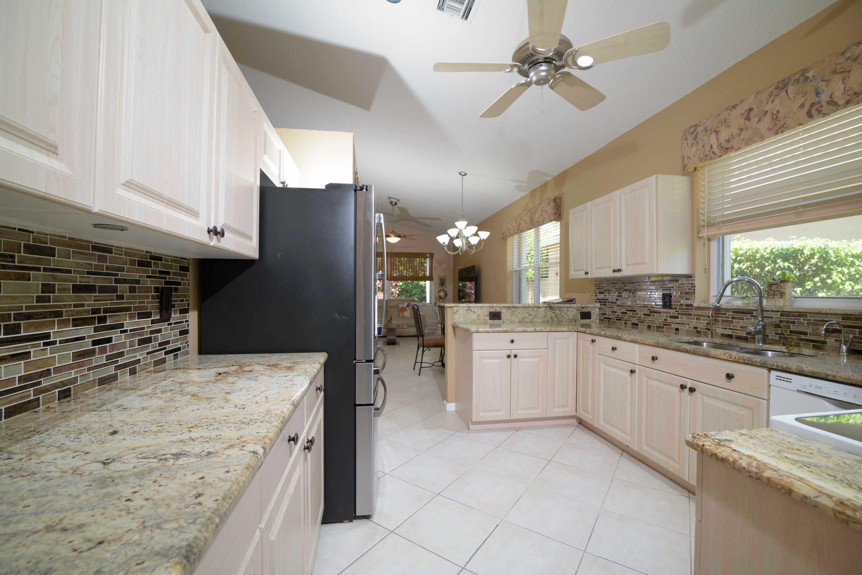 10052 Diamond Lake Drive