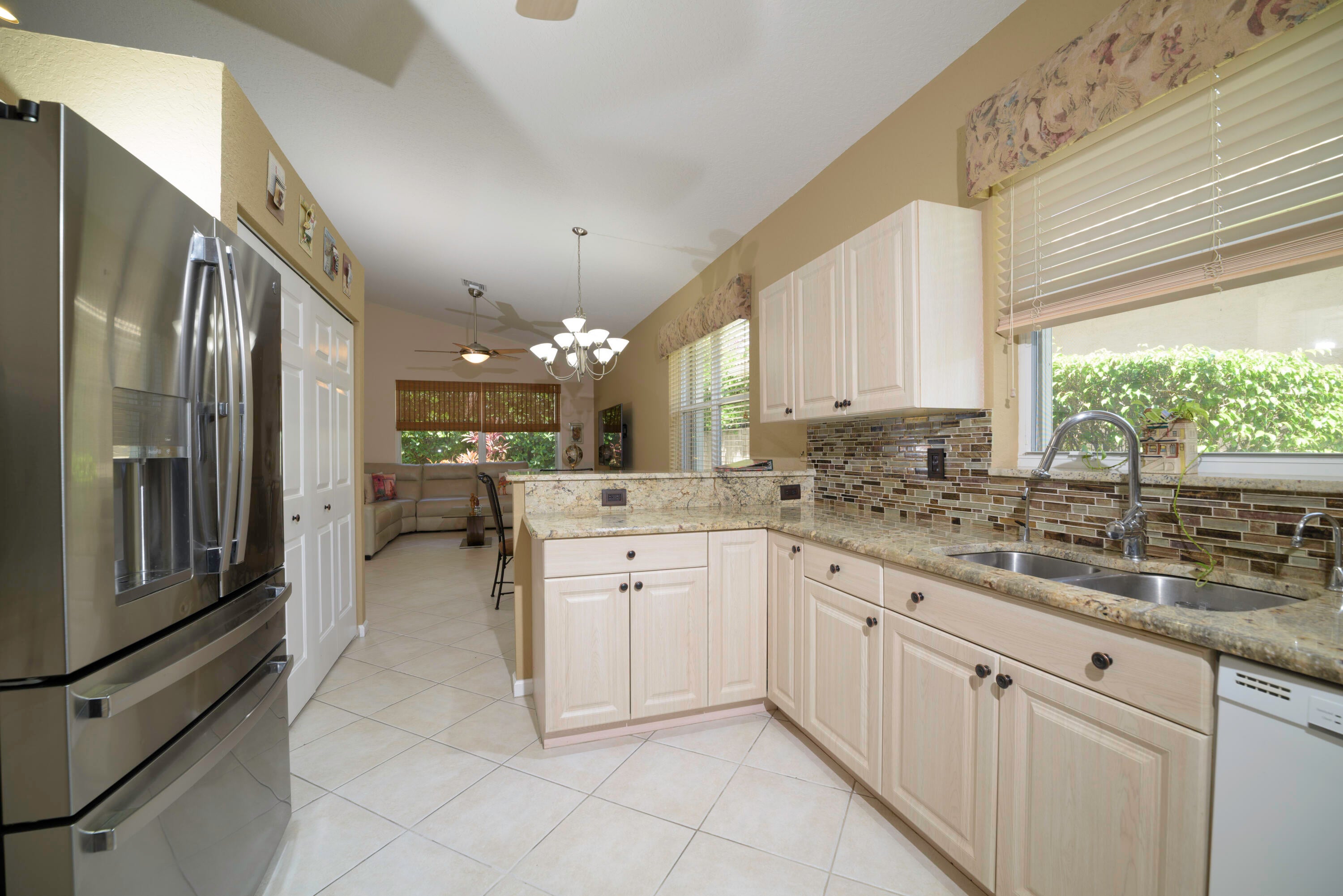 10052 Diamond Lake Drive