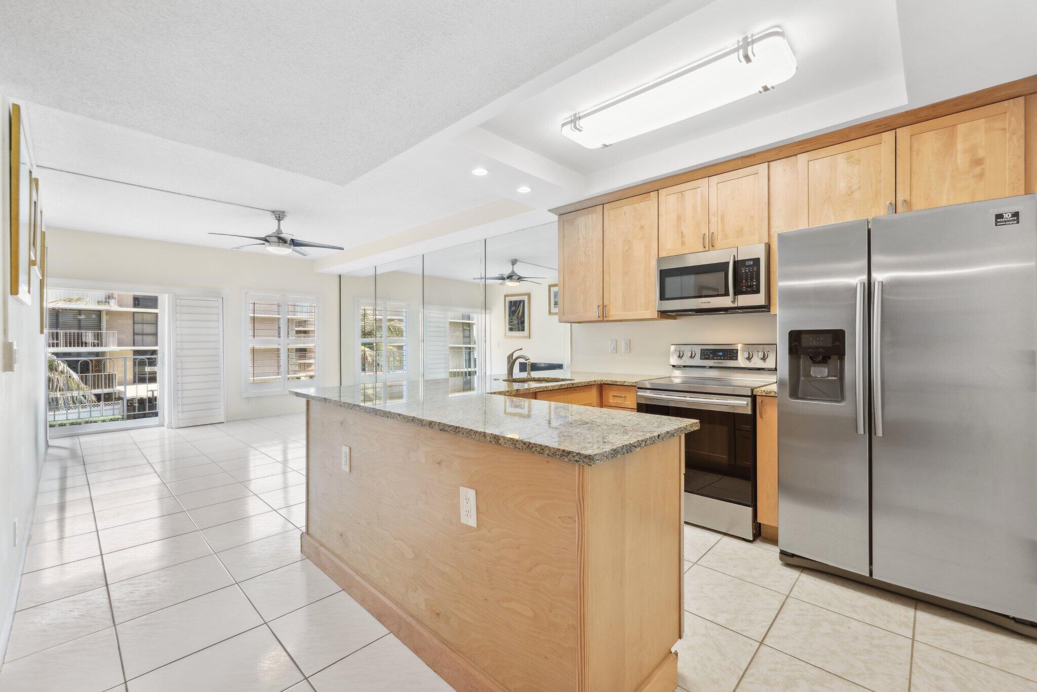 LA RENAISSANCE - Residential Lease