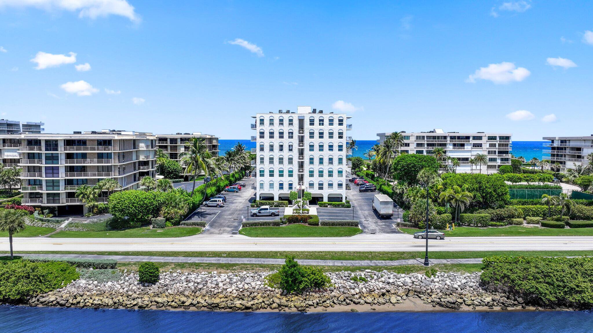LA RENAISSANCE - Residential Lease