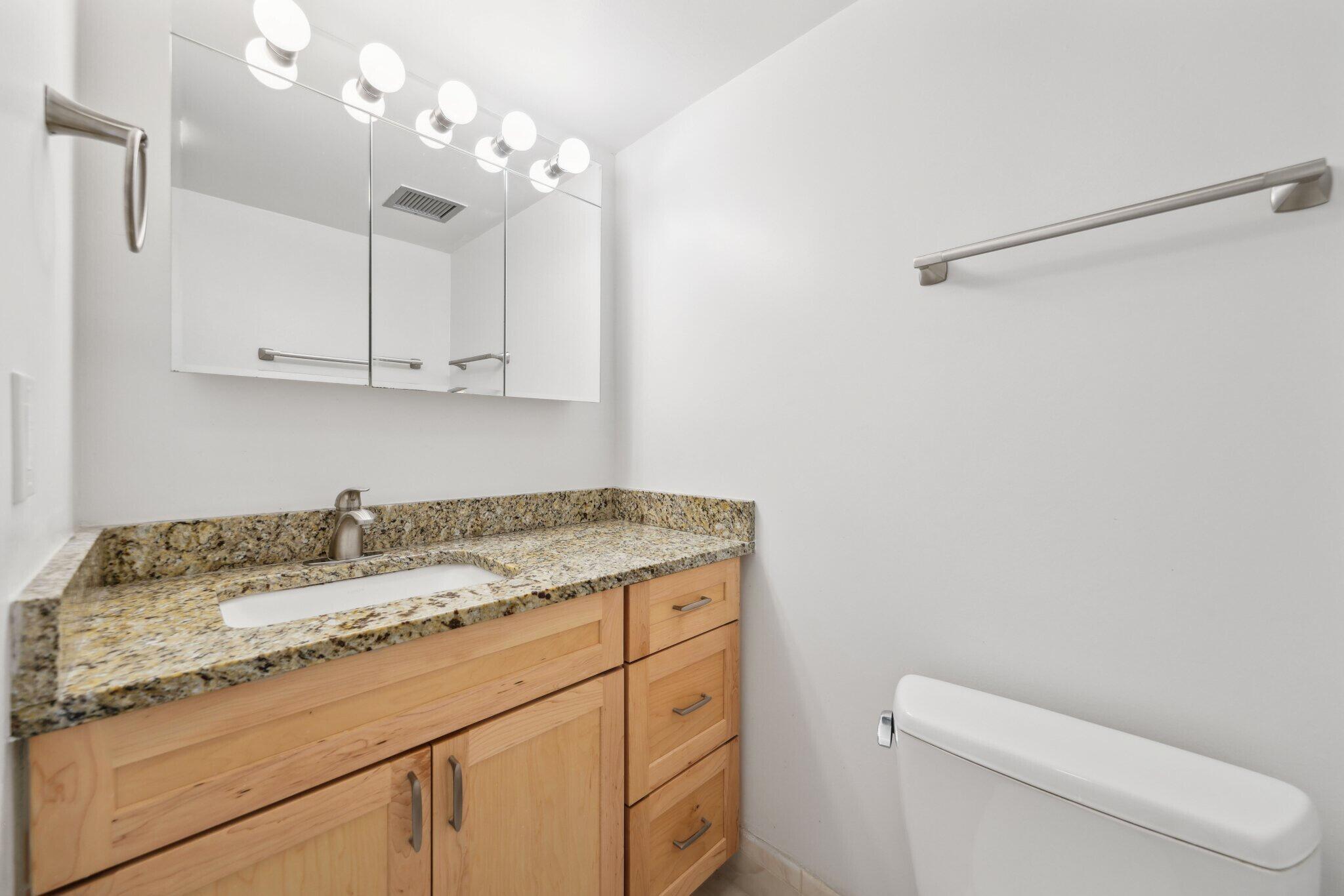 LA RENAISSANCE - Residential Lease