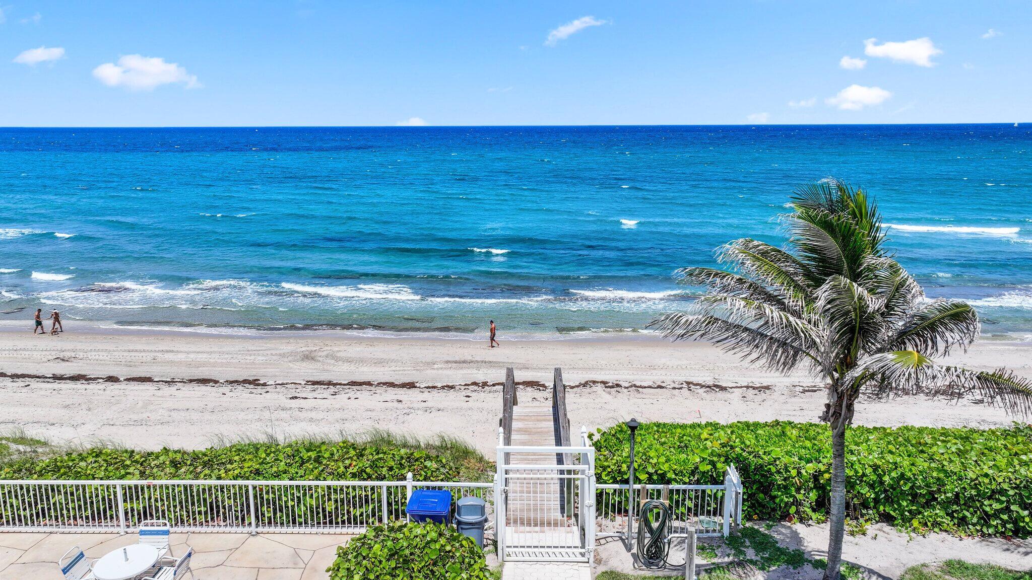 LA RENAISSANCE - Residential Lease
