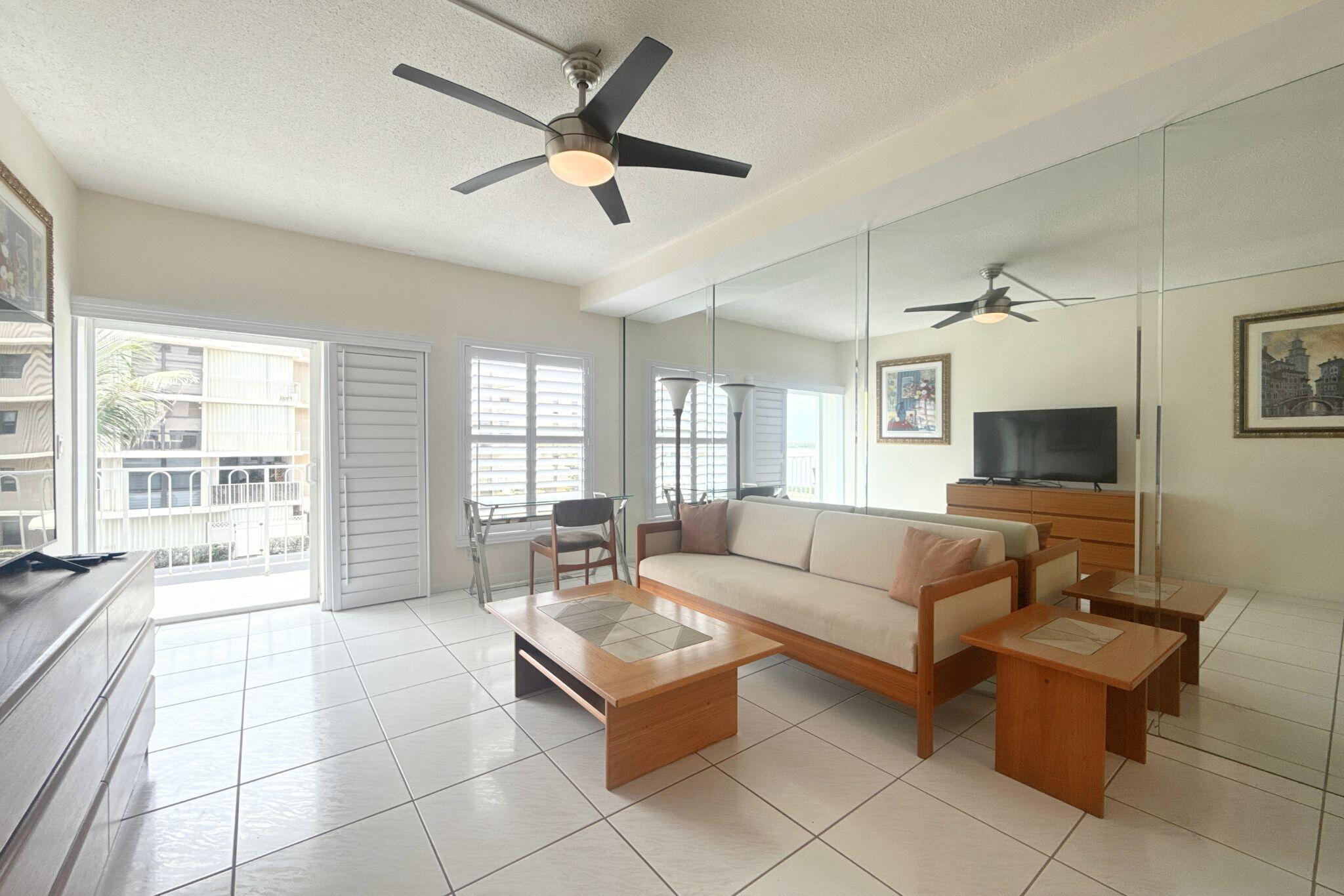 LA RENAISSANCE - Residential Lease