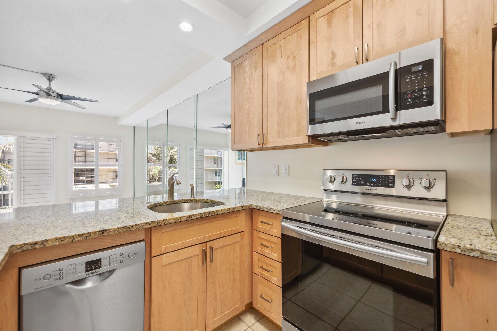 LA RENAISSANCE - Residential Lease
