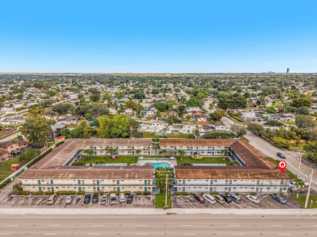 Pembroke House Condo - Residential