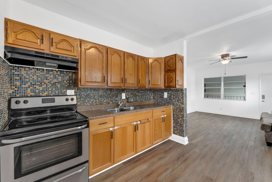 Pembroke House Condo - Residential