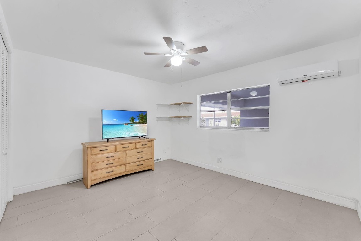 Pembroke House Condo - Residential