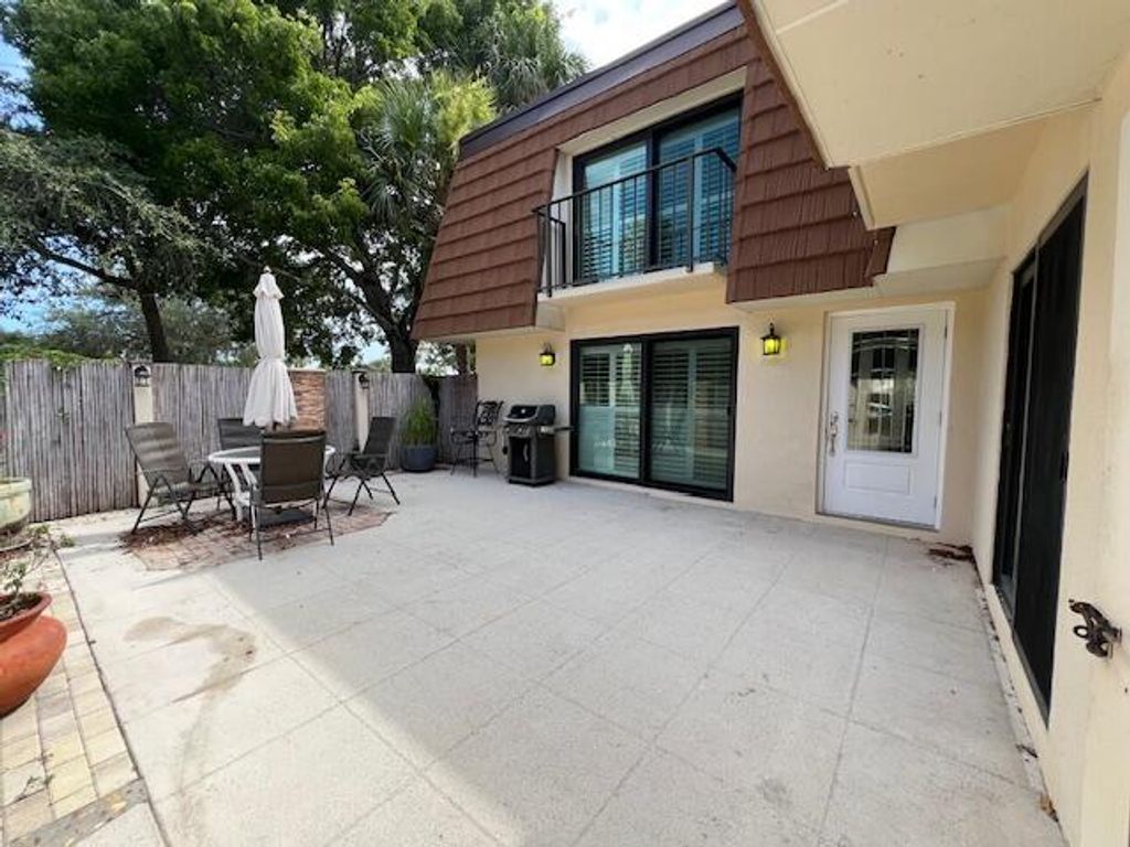 Photo of 2404 24th Court, Jupiter, FL 33477 (MLS # R11113272)