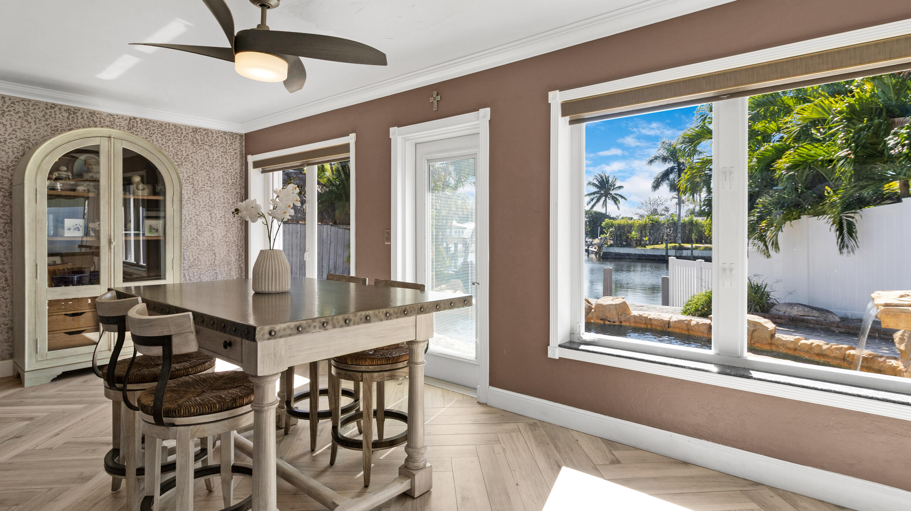 COVE 3RD SEC - Residential