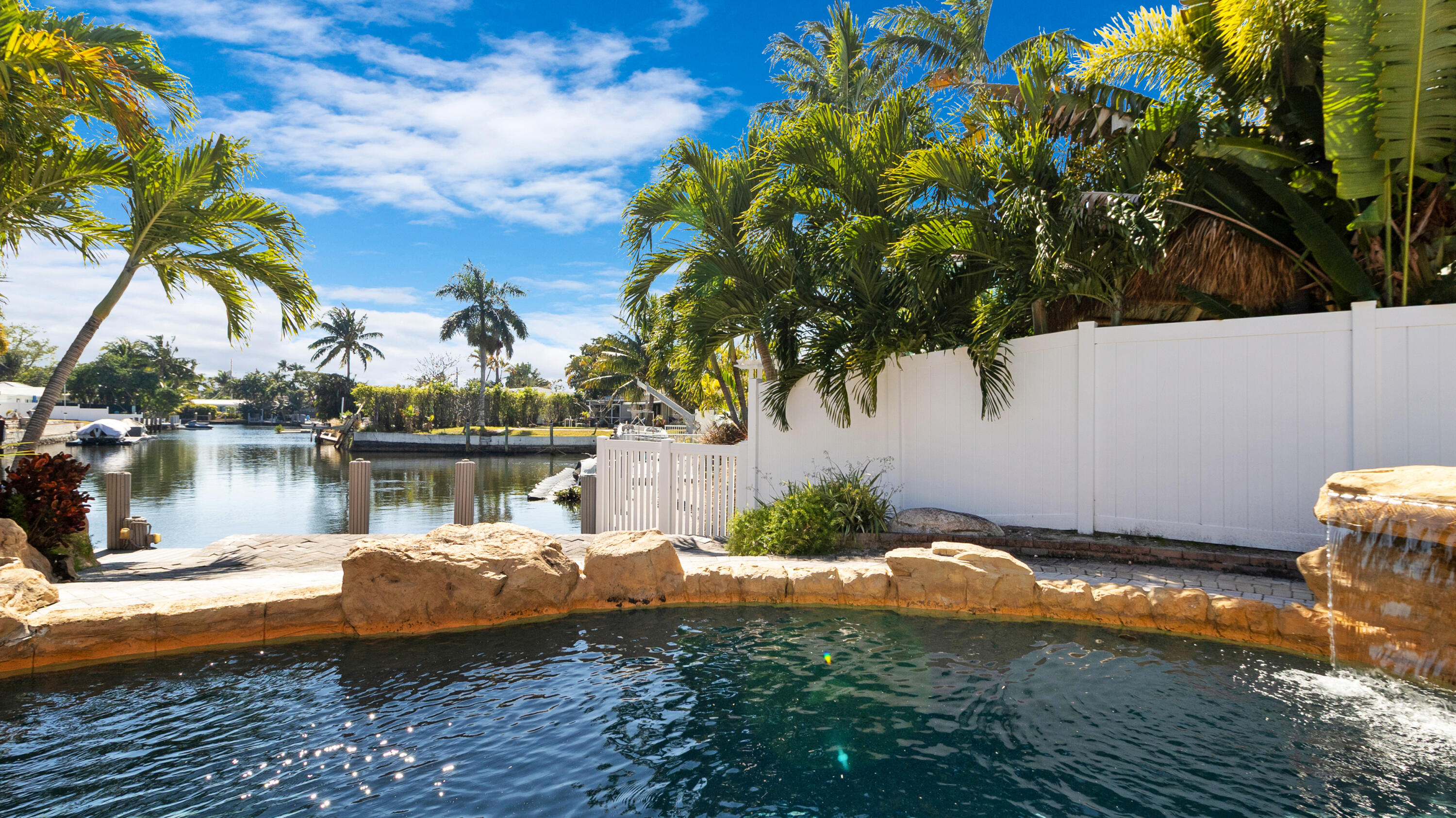 COVE 3RD SEC - Residential