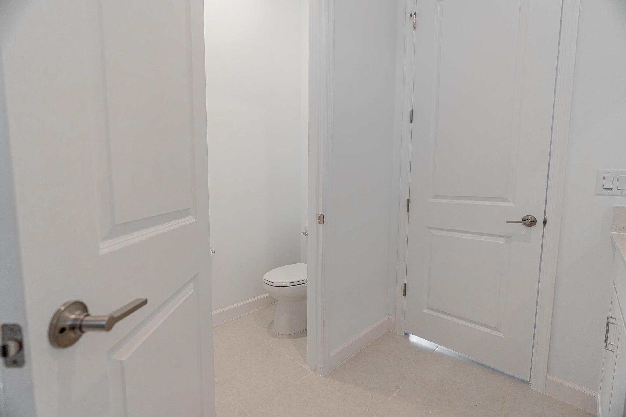 REPLAT OF VERANDA PRESERV - Residential Lease