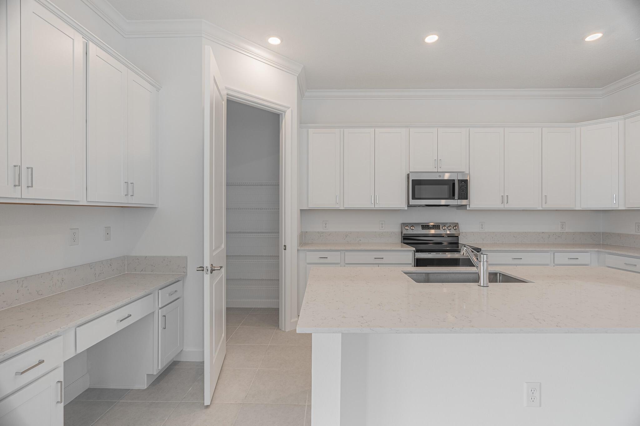 REPLAT OF VERANDA PRESERV - Residential Lease