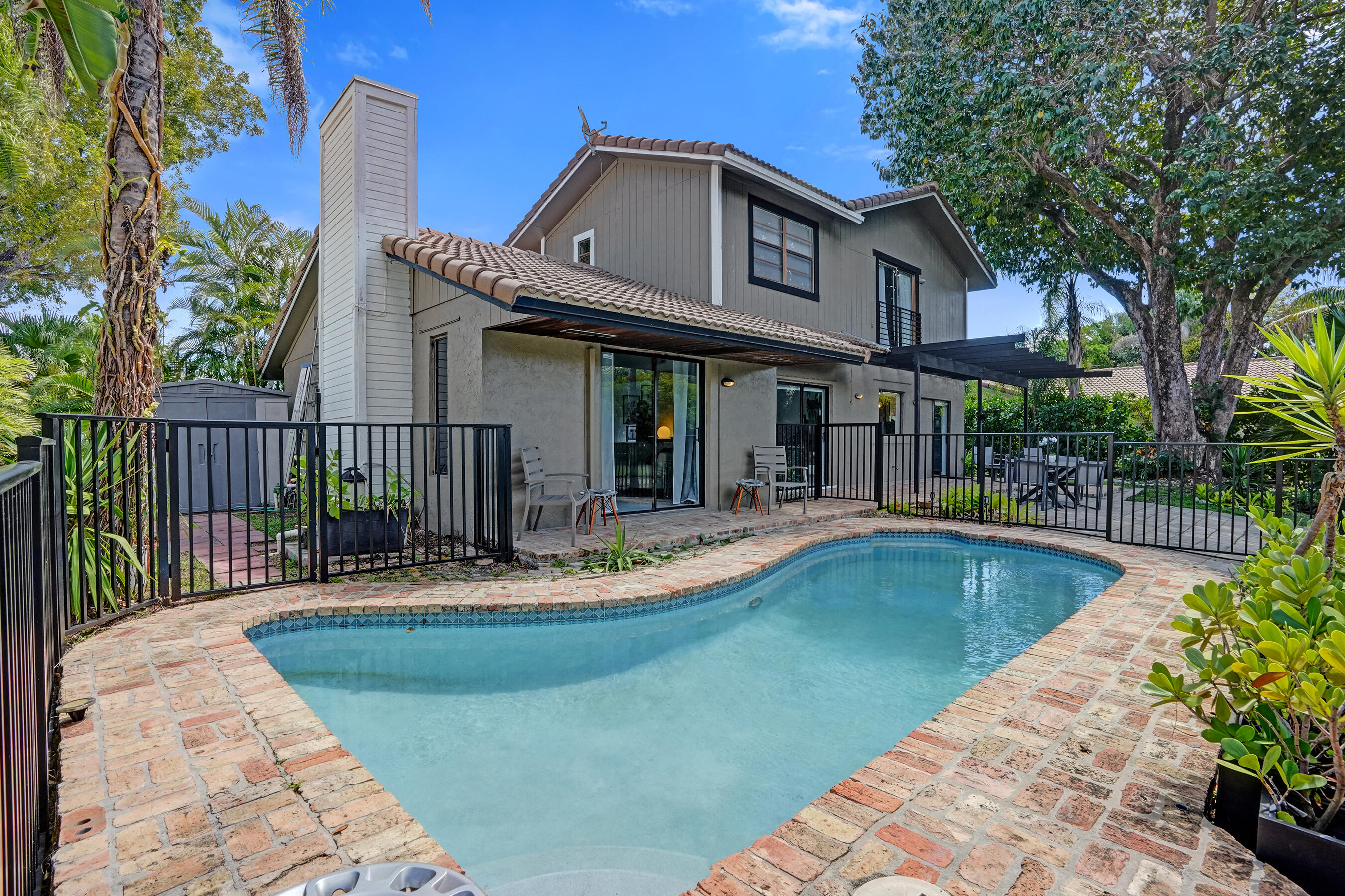 CYPRESS RUN - Residential