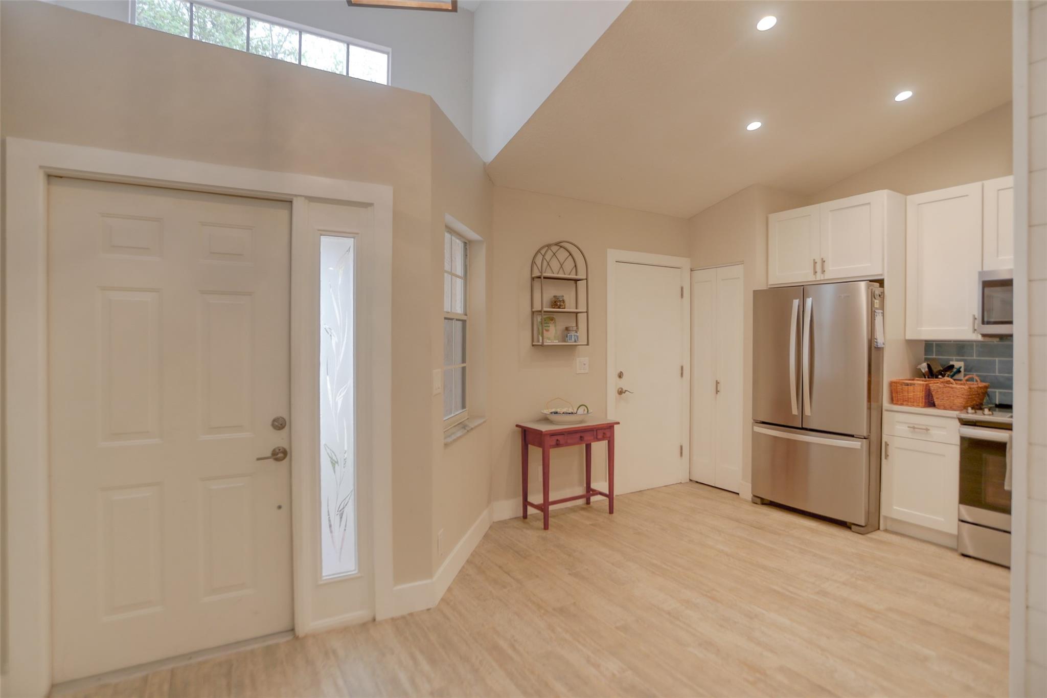 7934 Coral Pointe Dr