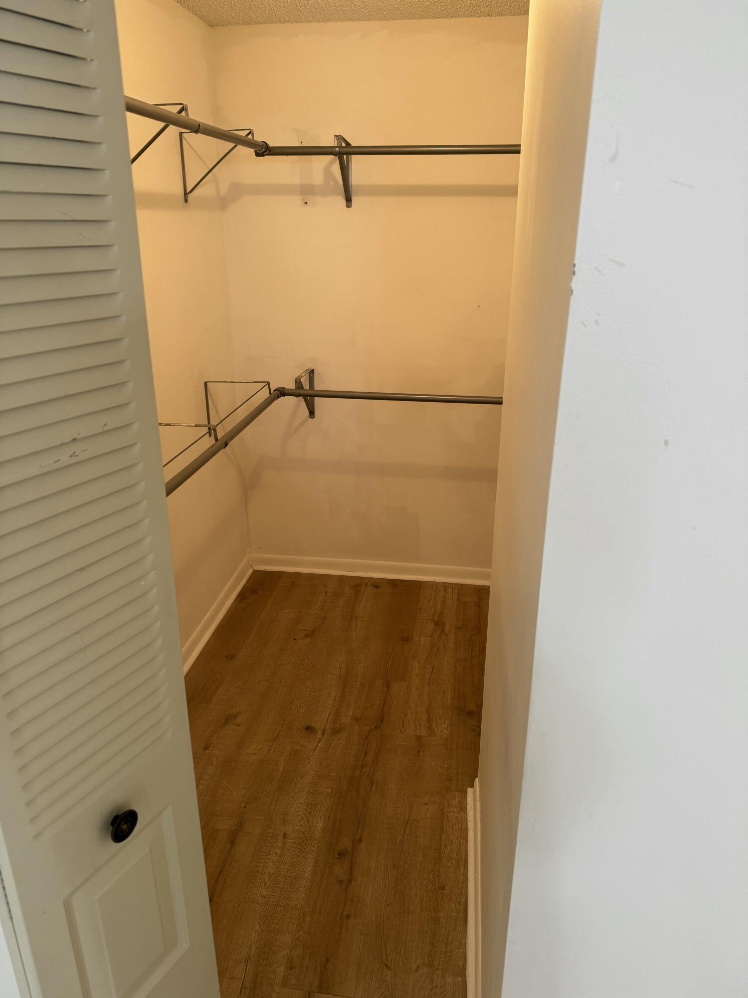 SUNRISE LAKES 215 CONDO - Residential