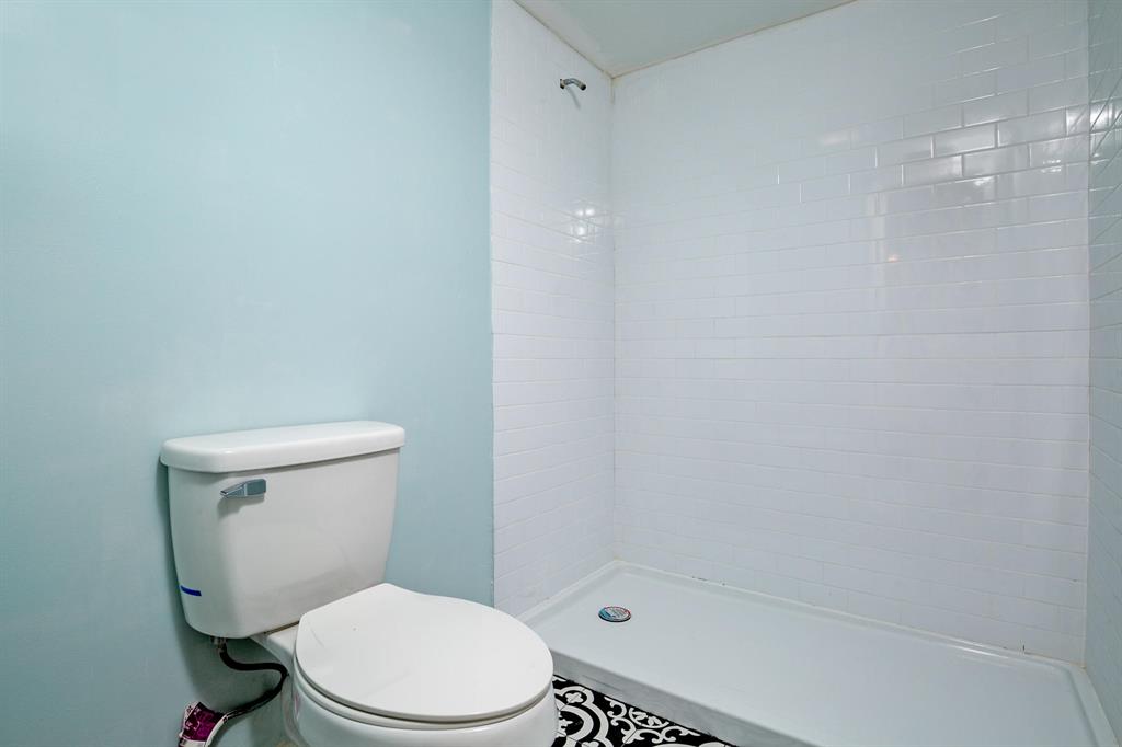 ST LUCIE CLUB & APT HOMES CONDO - Residential Lease