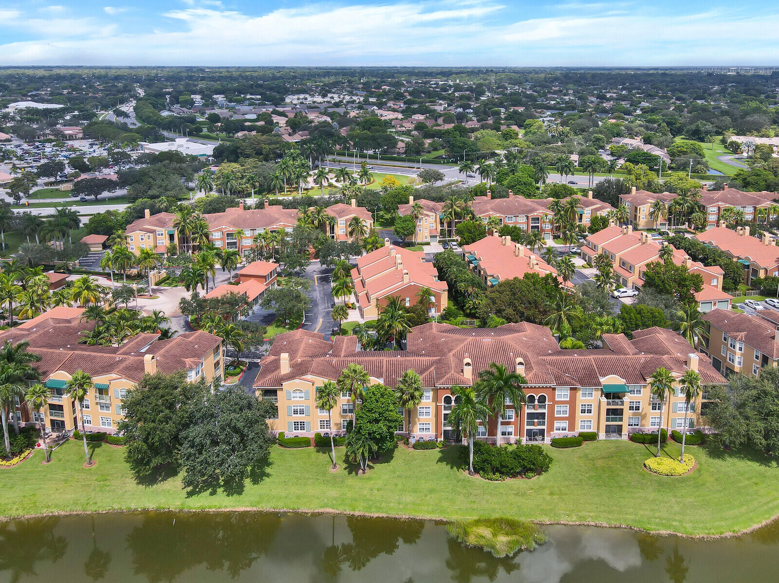 ST ANDREWS AT POLO CLUB CONDO - Residential Lease