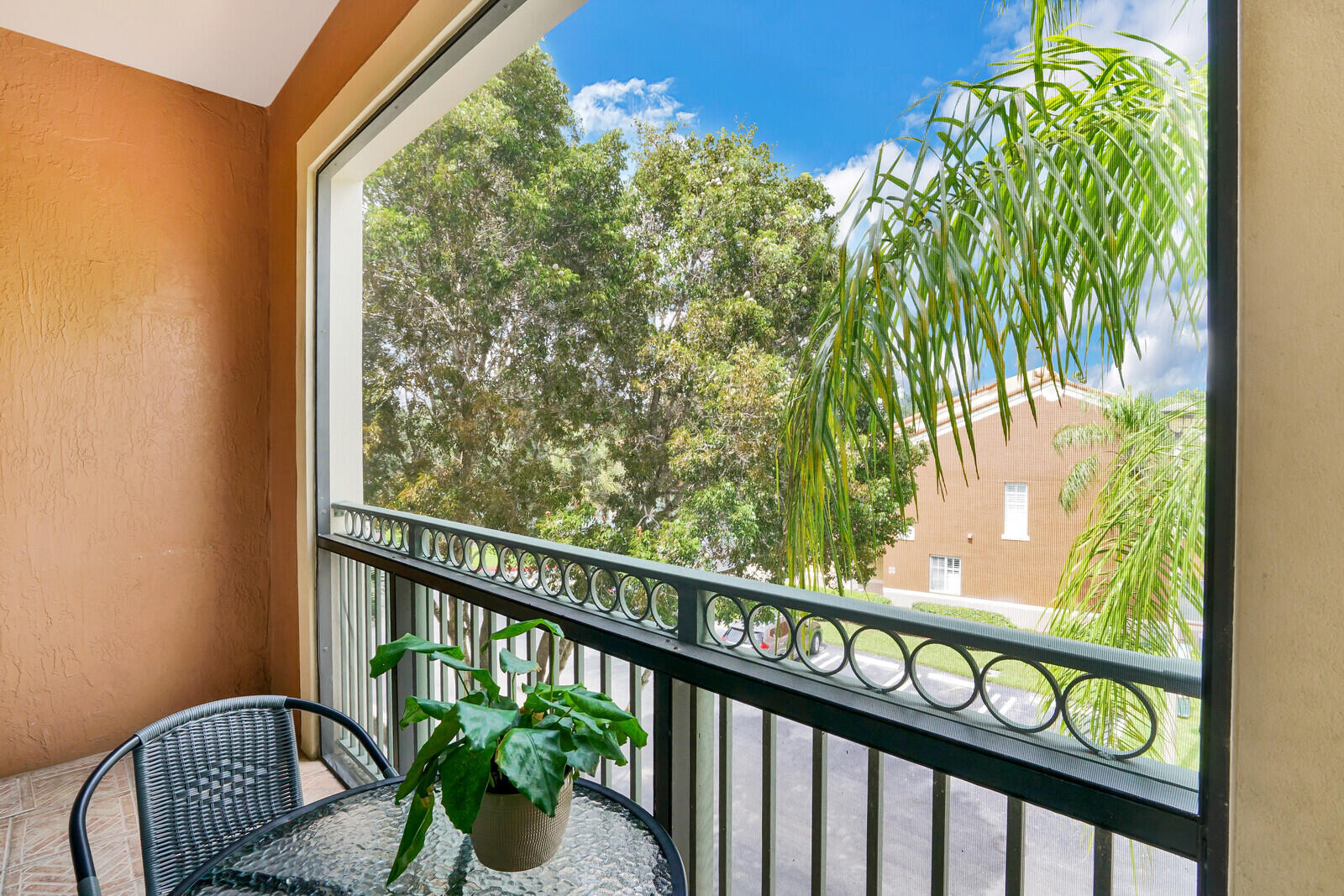 ST ANDREWS AT POLO CLUB CONDO - Residential Lease