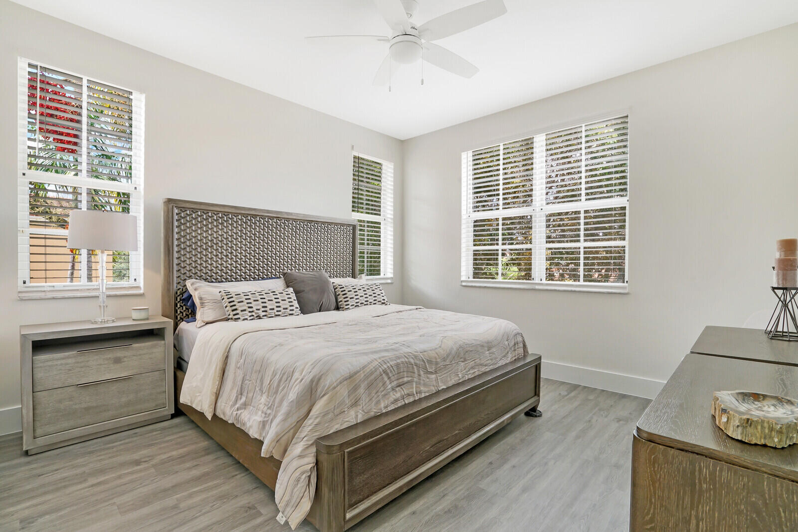 ST ANDREWS AT POLO CLUB CONDO - Residential Lease