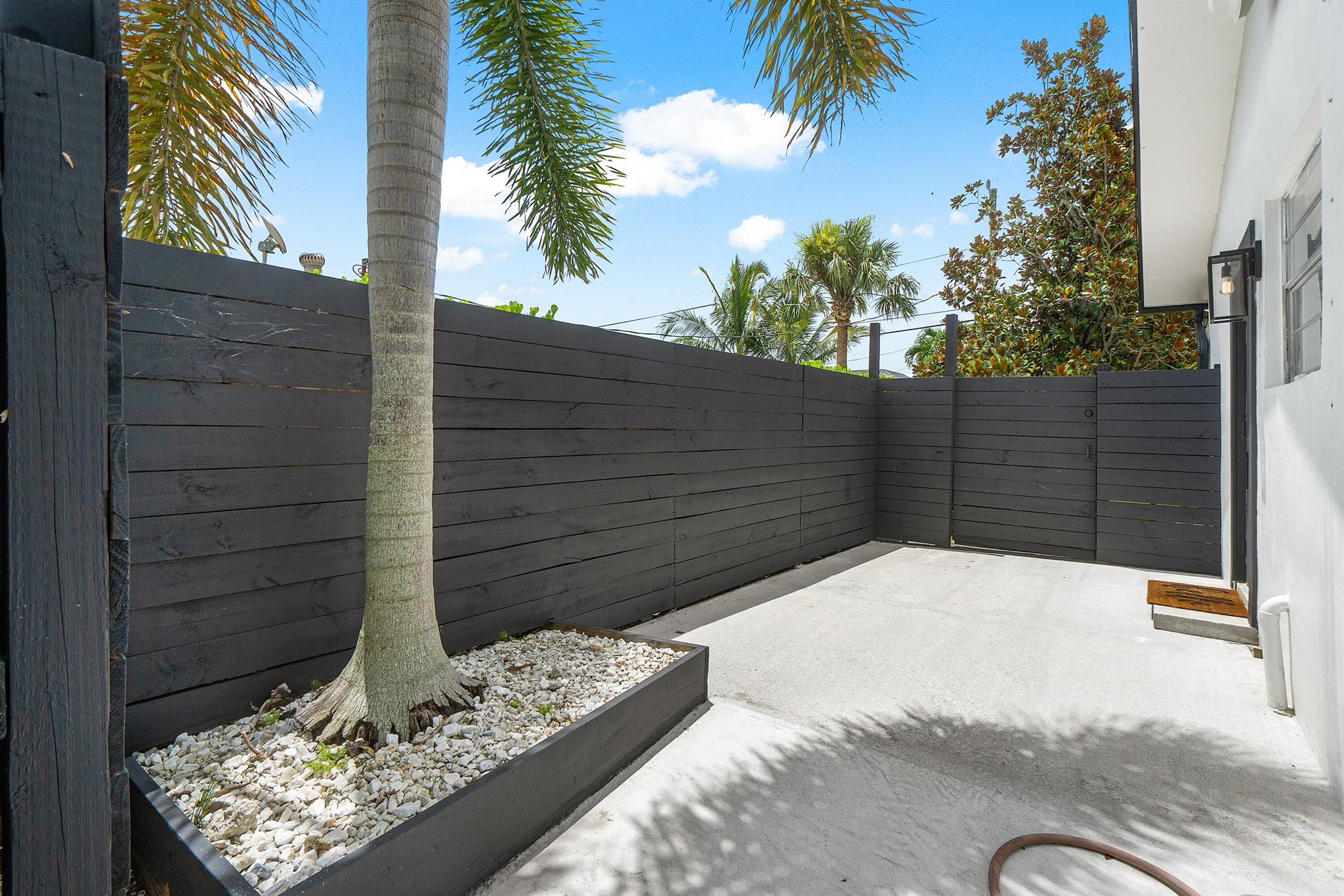 FLORIDA GARDENS 4 - Residential Lease