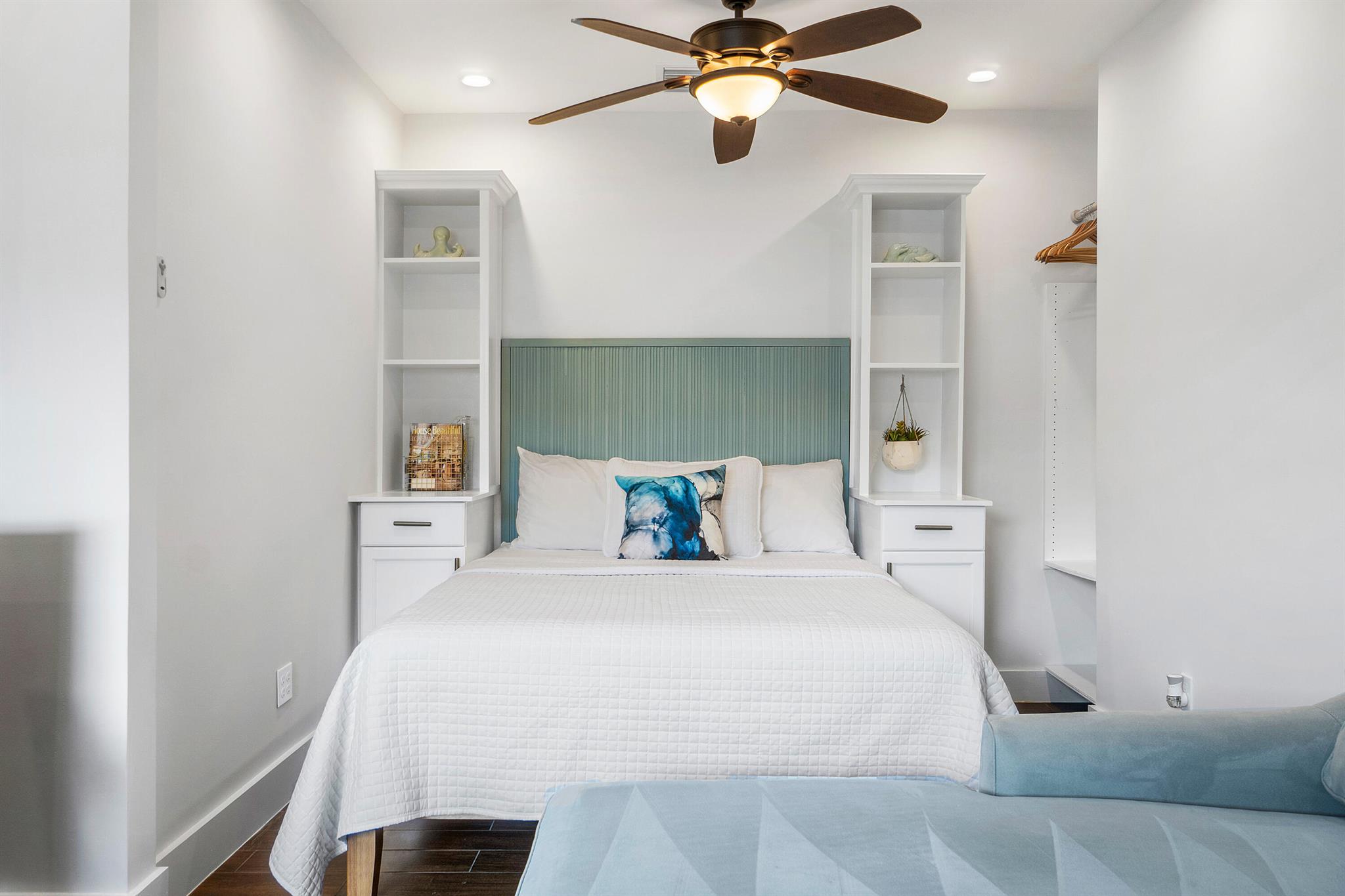 FLORIDA GARDENS 4 - Residential Lease