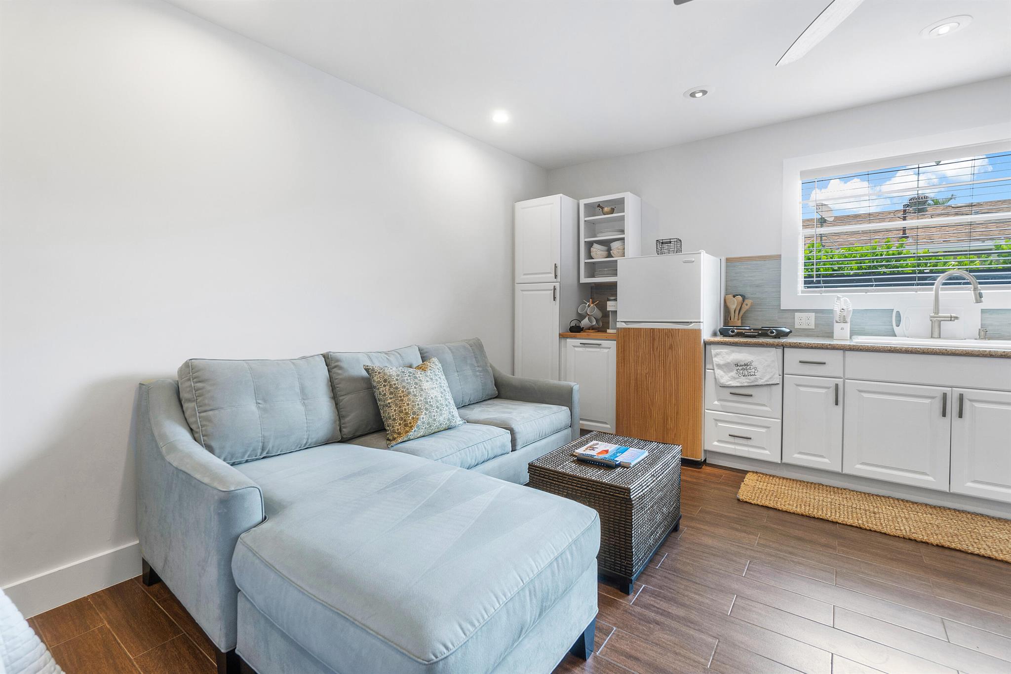 FLORIDA GARDENS 4 - Residential Lease