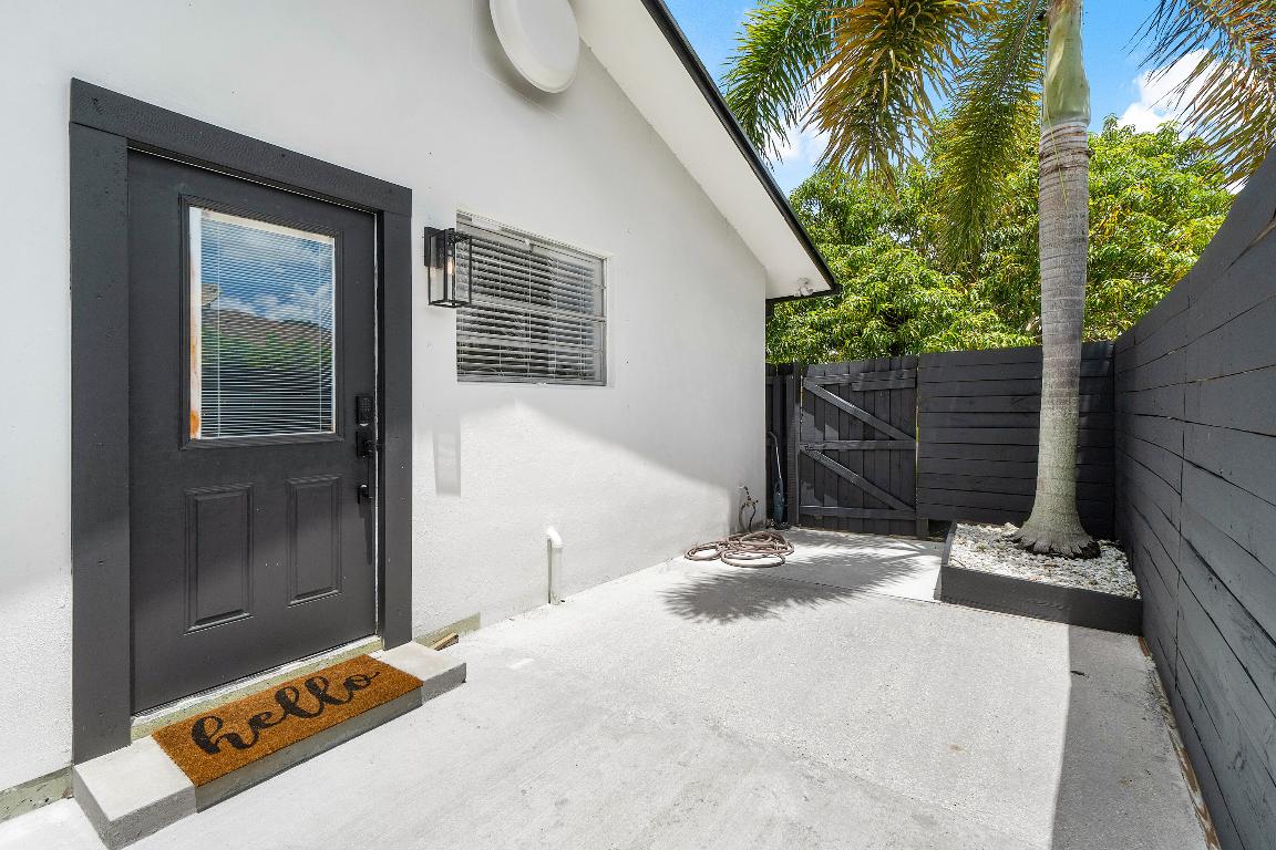 FLORIDA GARDENS 4 - Residential Lease