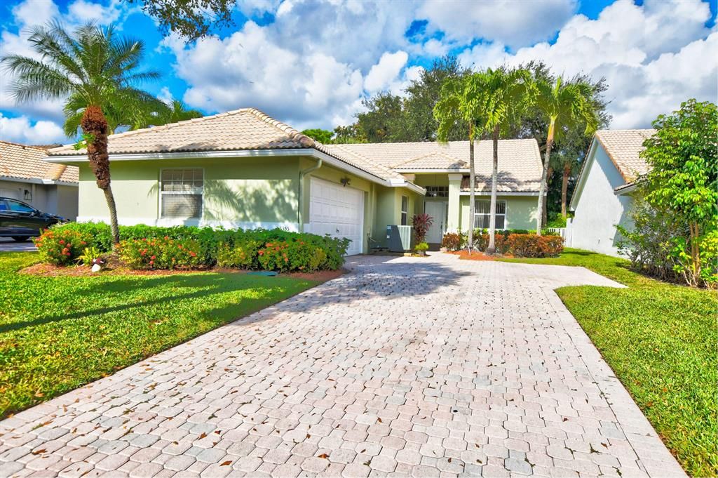 Photo of 5355 Grande Palm Circle Cir, Delray Beach, FL 33484 (MLS # R10763915)