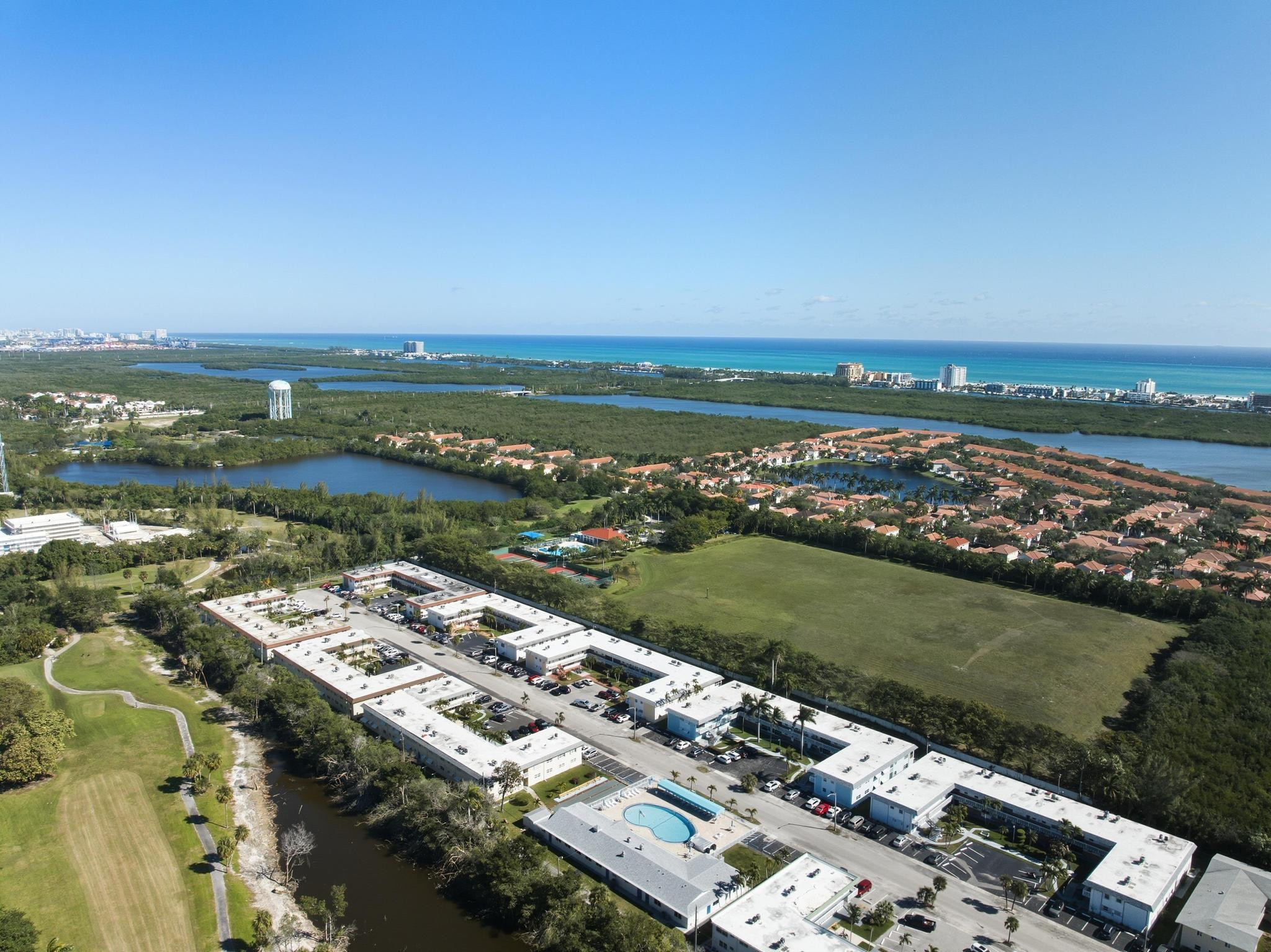 CRYSTAL COURT MANOR - Residential