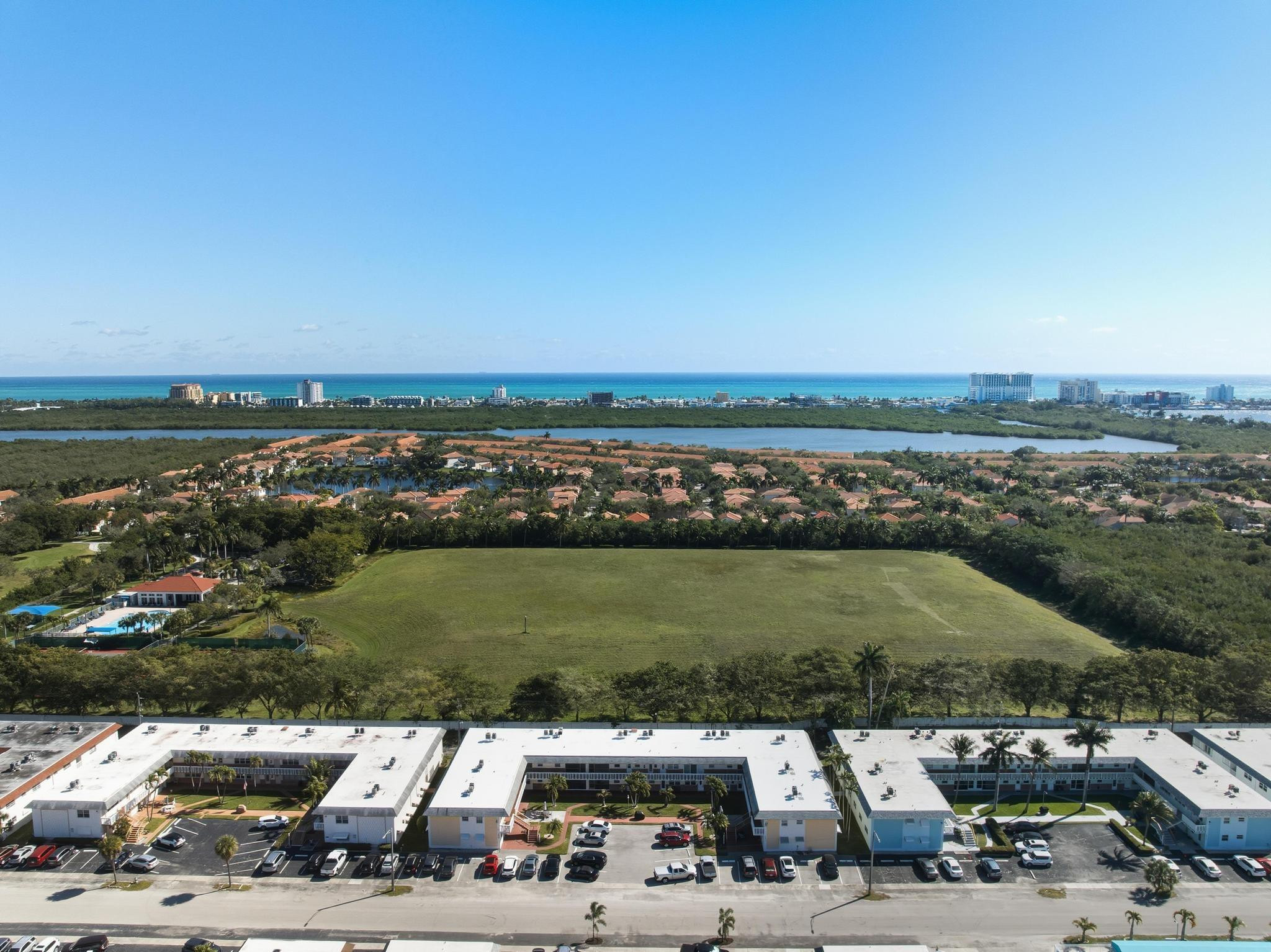 CRYSTAL COURT MANOR - Residential