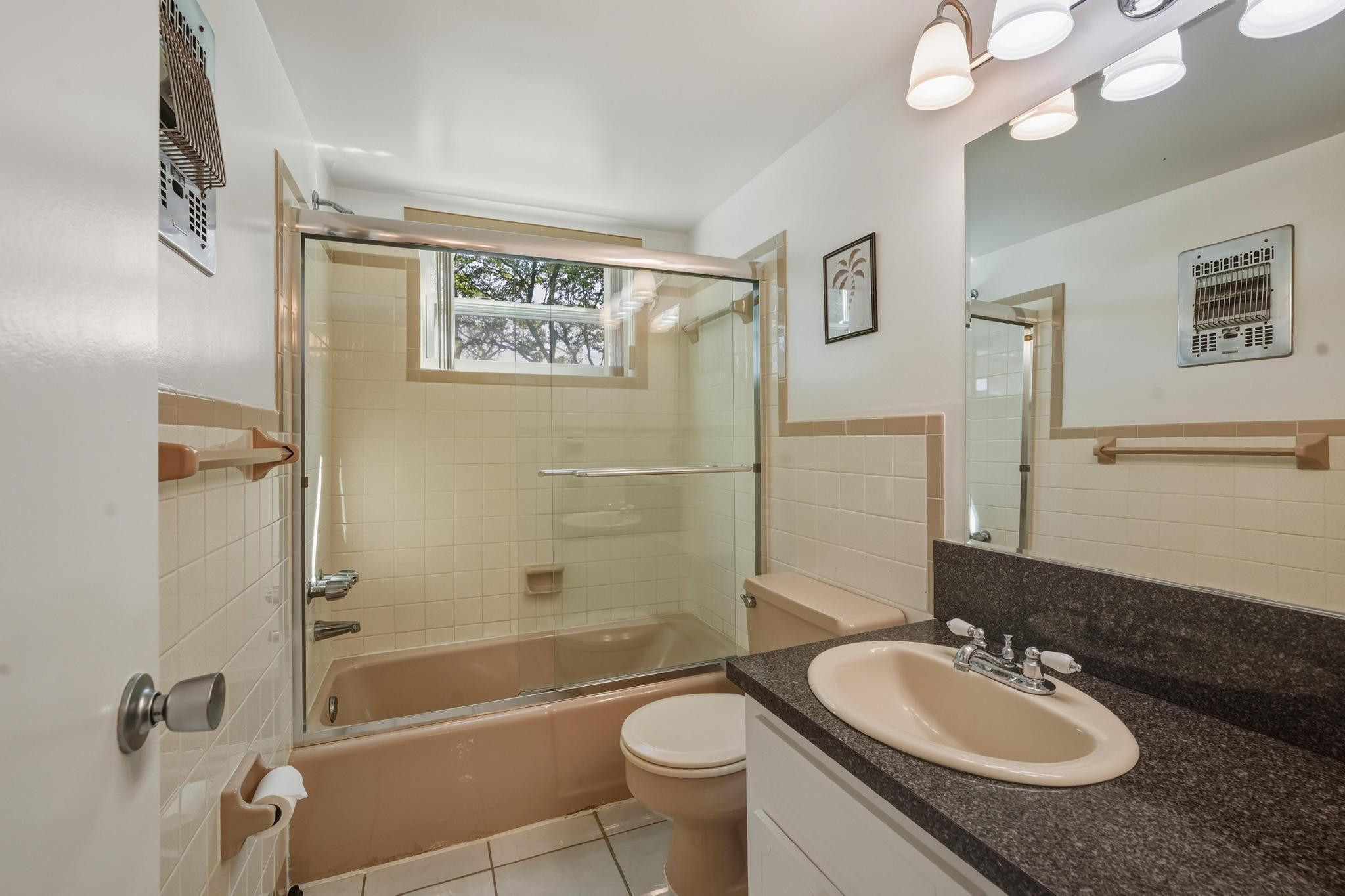 CRYSTAL COURT MANOR - Residential