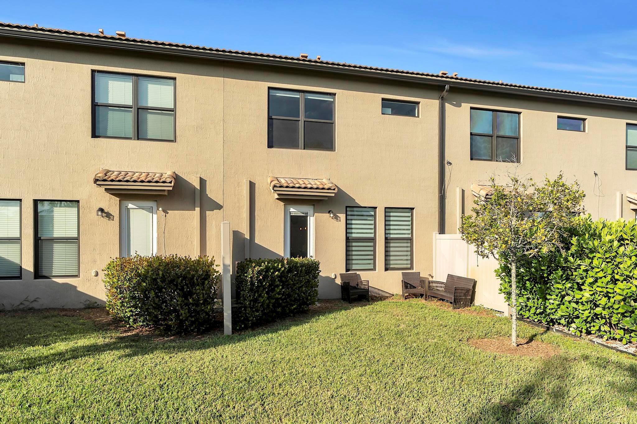 FIELDS AT GULFSTREAM POLO - Residential