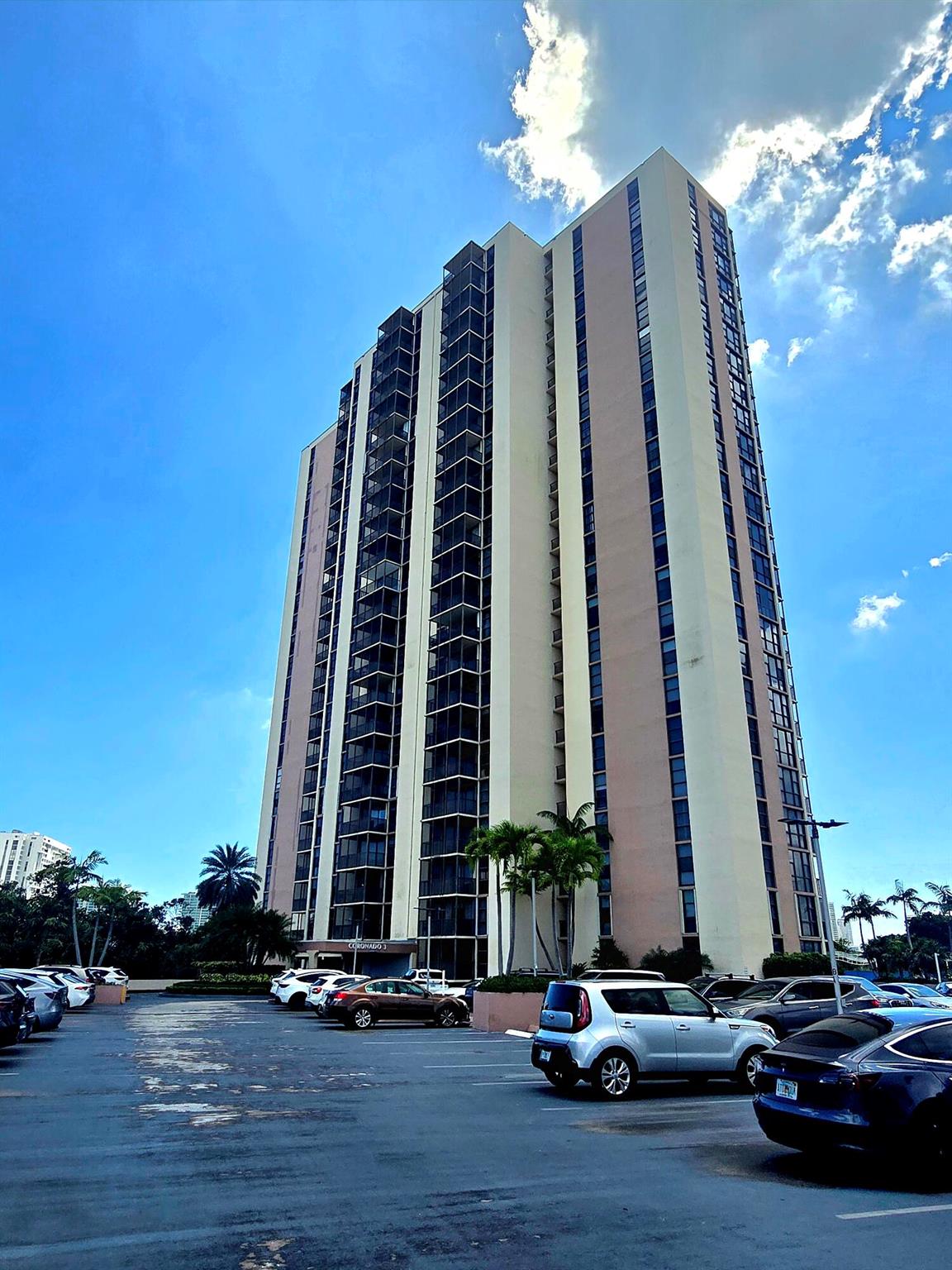 CORONADO CONDO-TOWER II - Residential