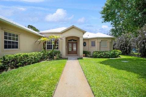 Photo of 1106 SW THOREAU Court, Palm City, FL 34990 (MLS # B26075902)