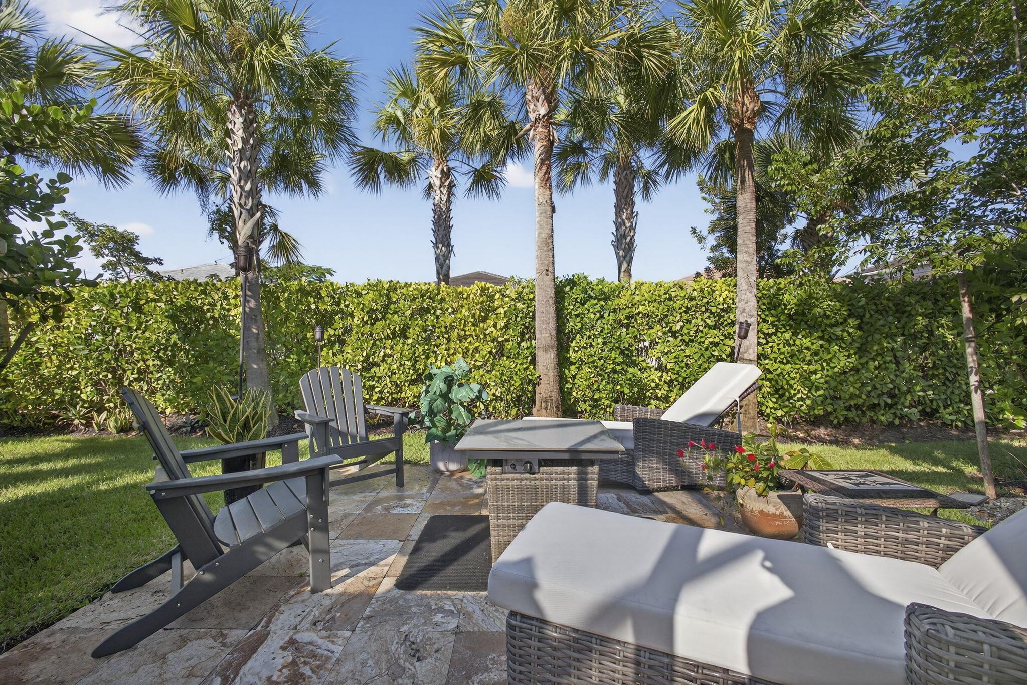 CRESSWIND PALM BEACH - Residential