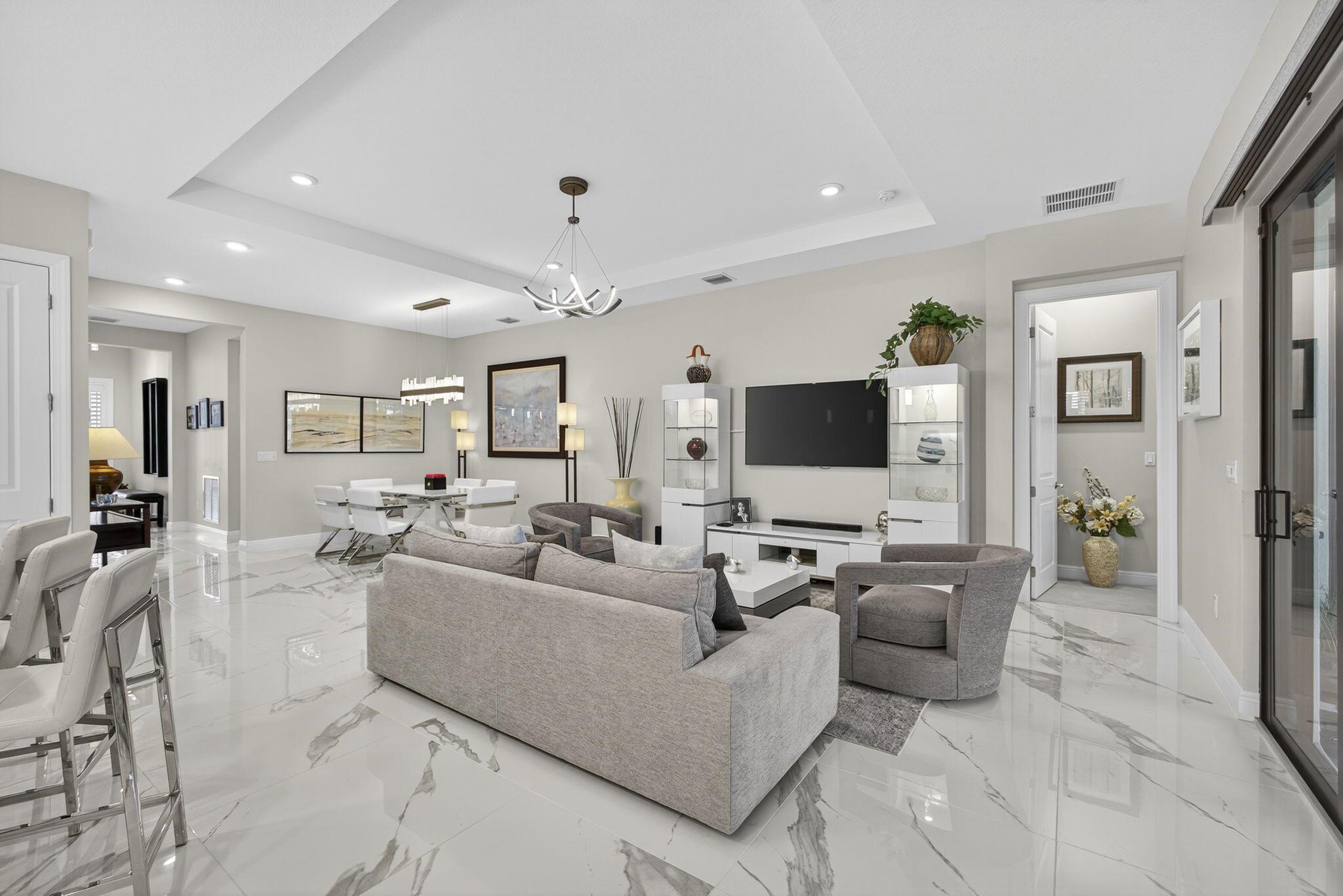 CRESSWIND PALM BEACH - Residential