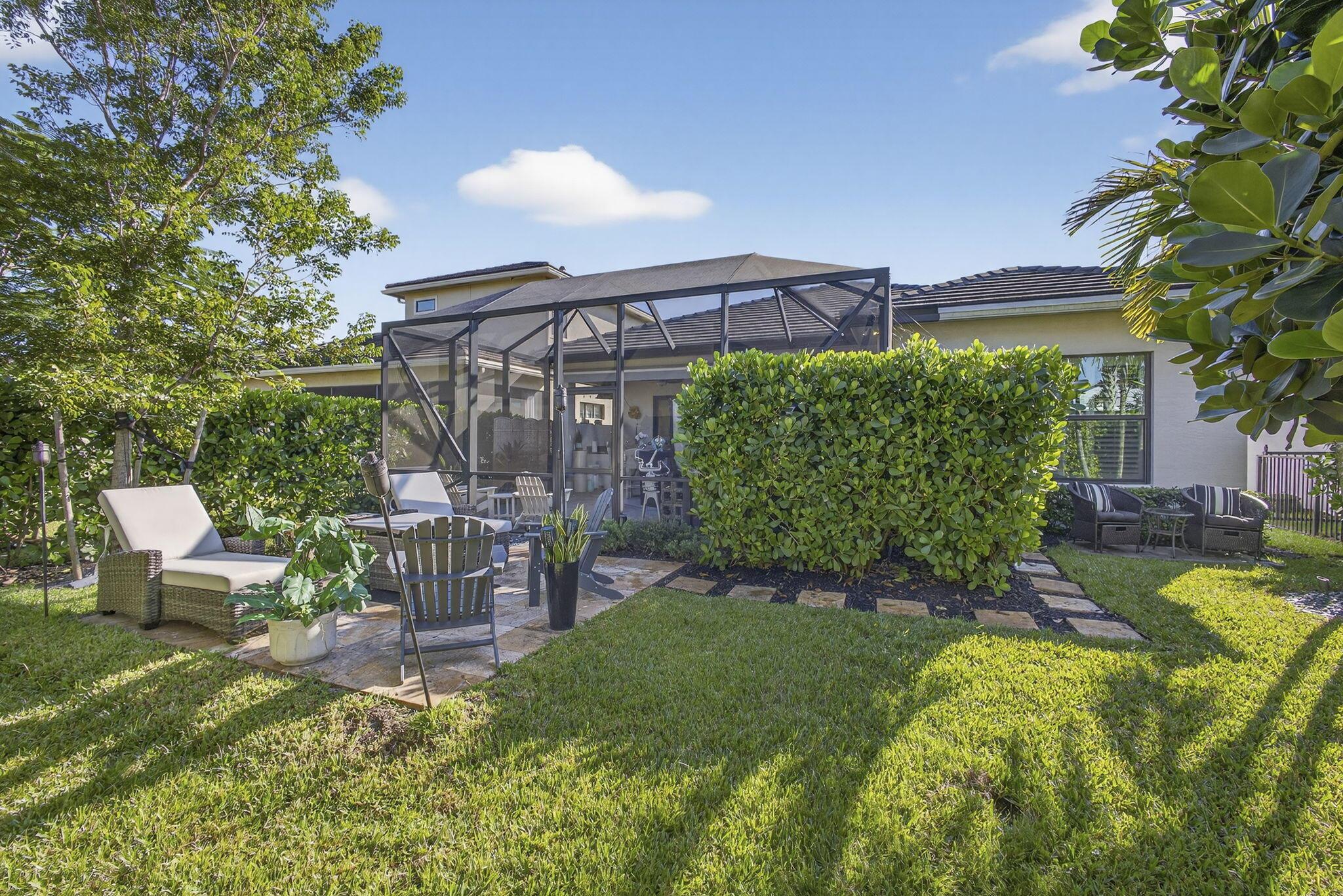 CRESSWIND PALM BEACH - Residential