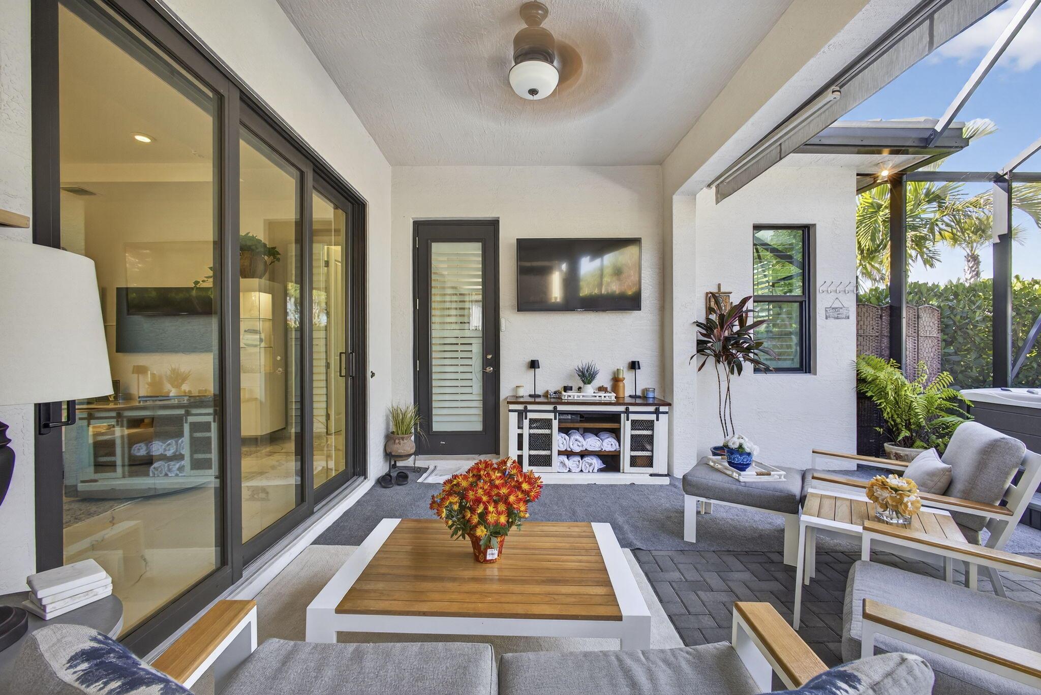 CRESSWIND PALM BEACH - Residential