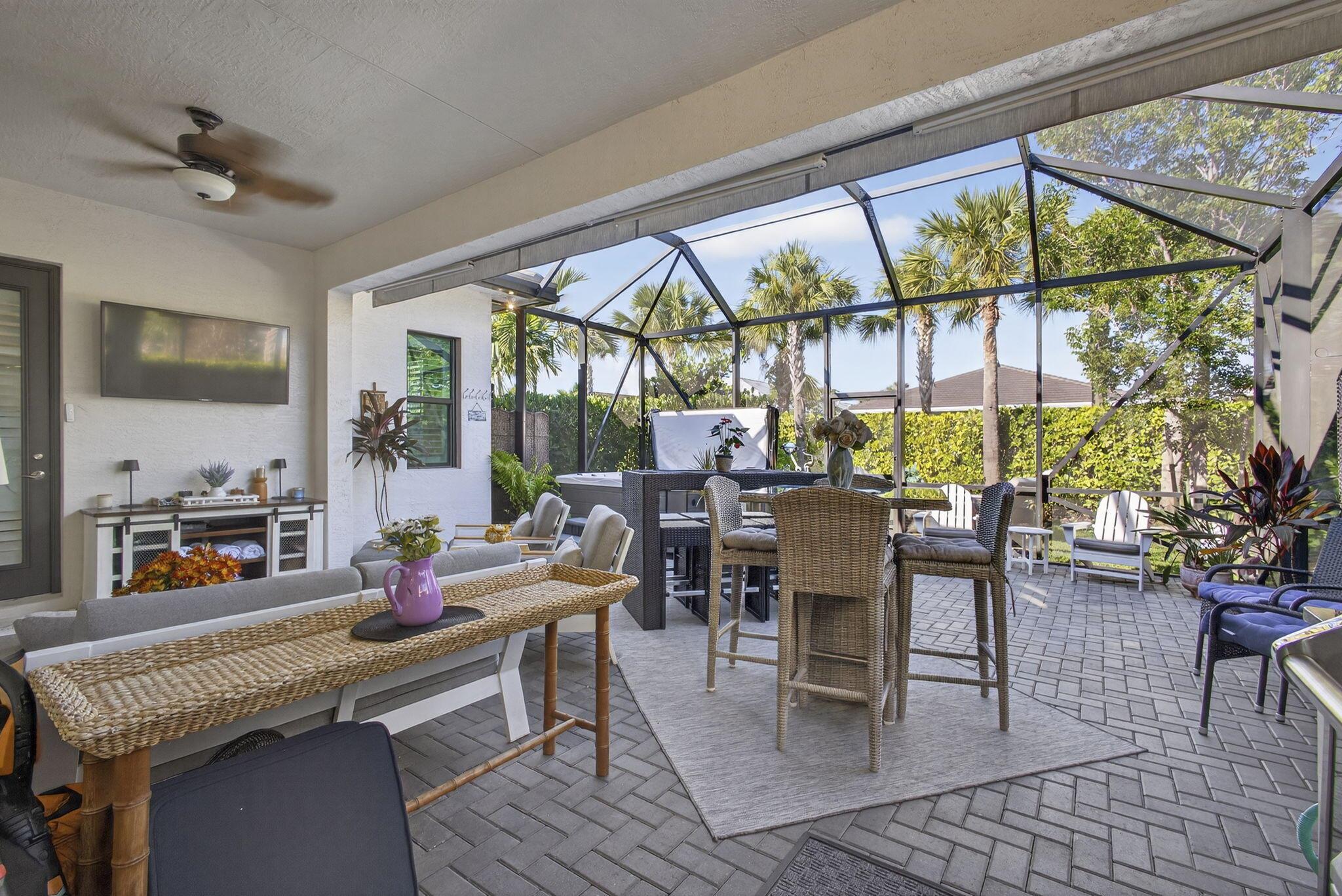 CRESSWIND PALM BEACH - Residential