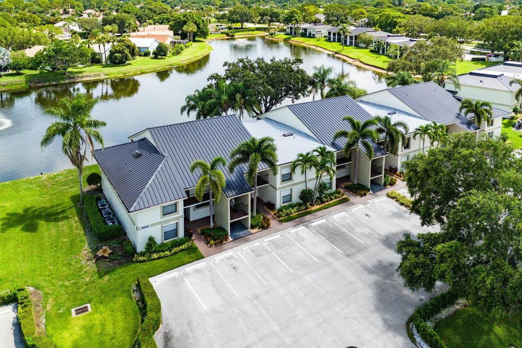 Photo of 6944 Briarlake Circle #203, Palm Beach Gardens, FL 33418 (MLS # R11106491)