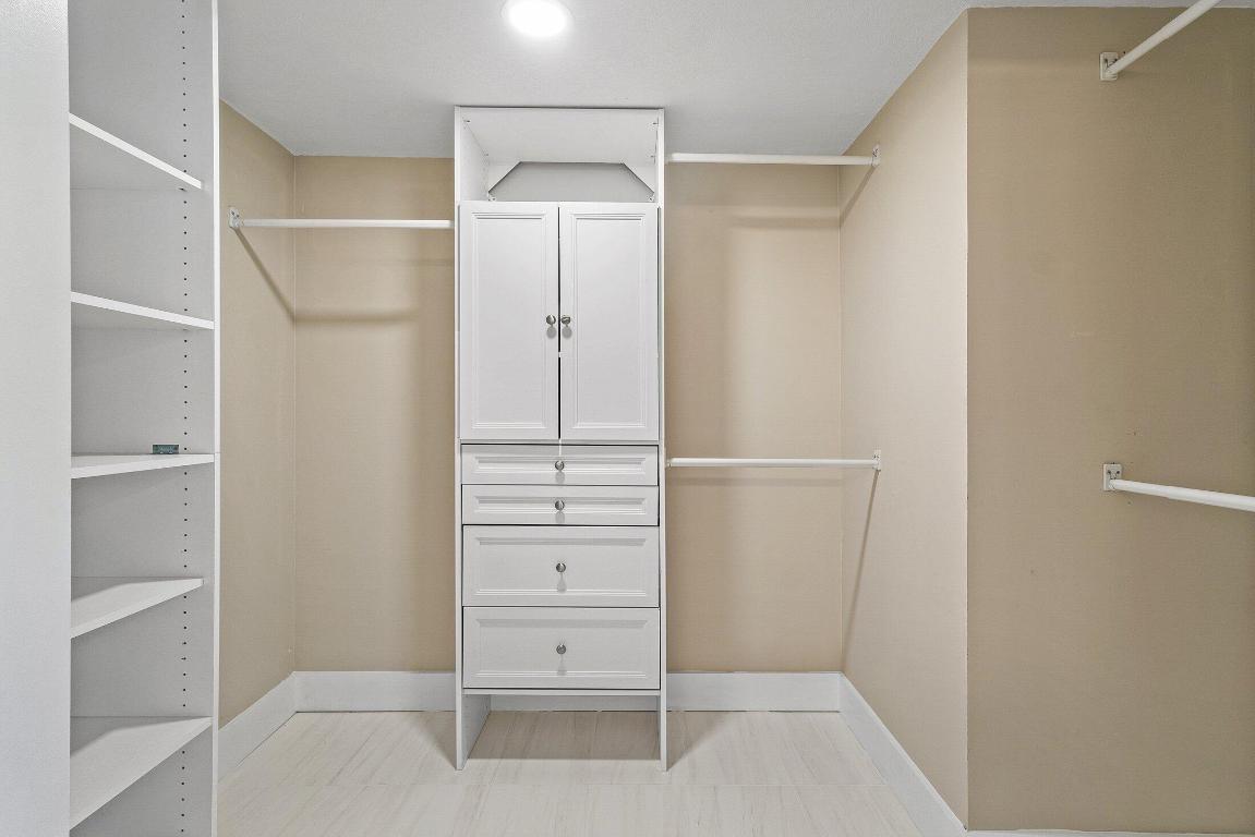 BRIARWOOD - Residential