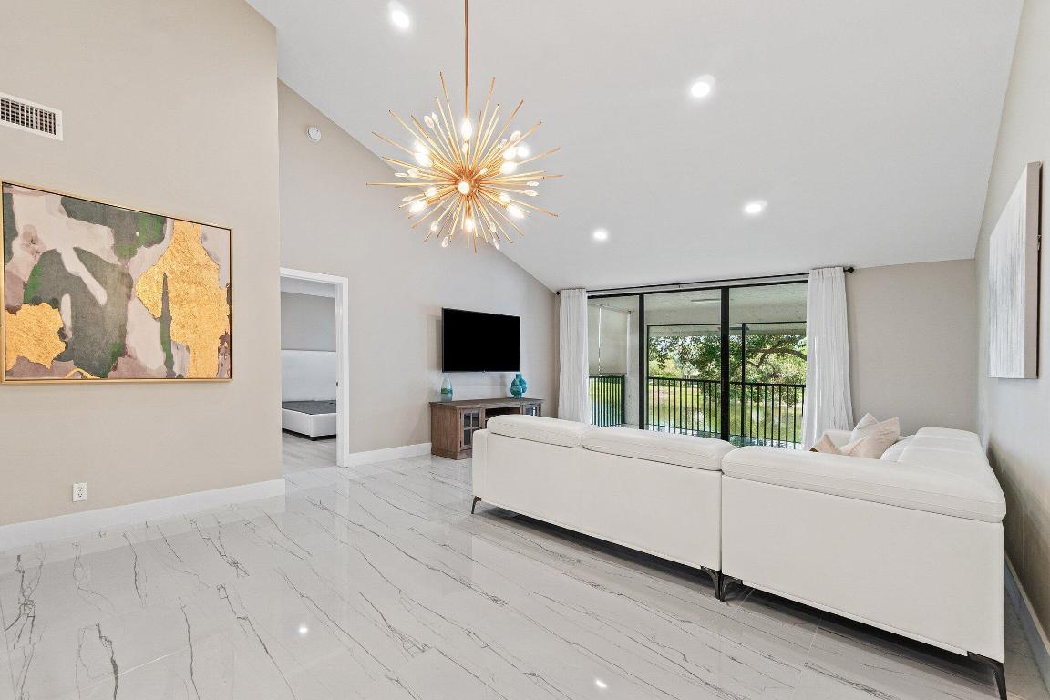 BRIARWOOD - Residential