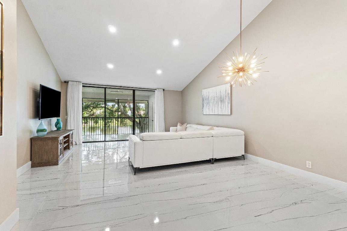 BRIARWOOD - Residential